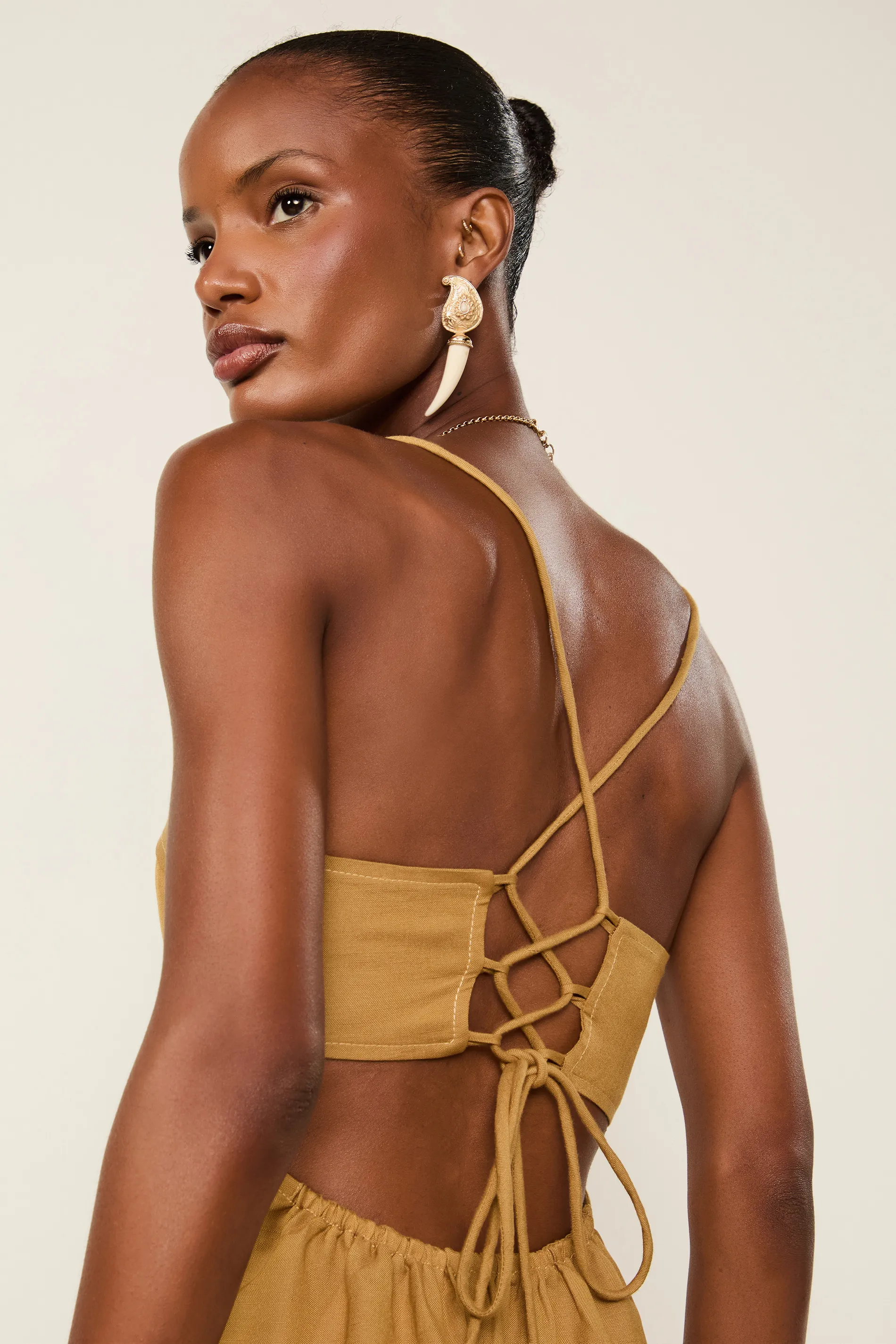 Vestido De Linho Amarração Costas Demerara — foto 5