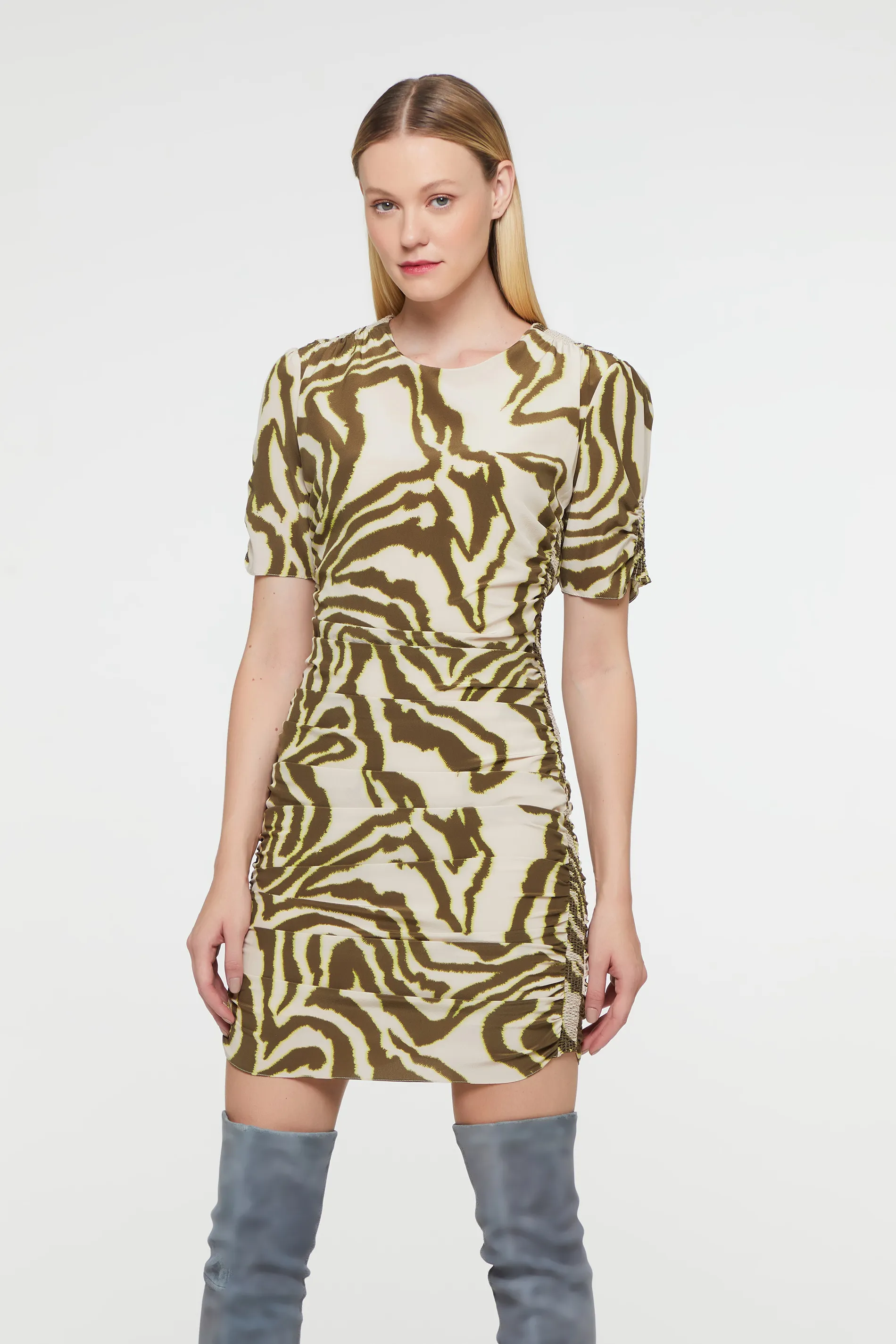 Vestido Mini De Seda Estampado — foto 5