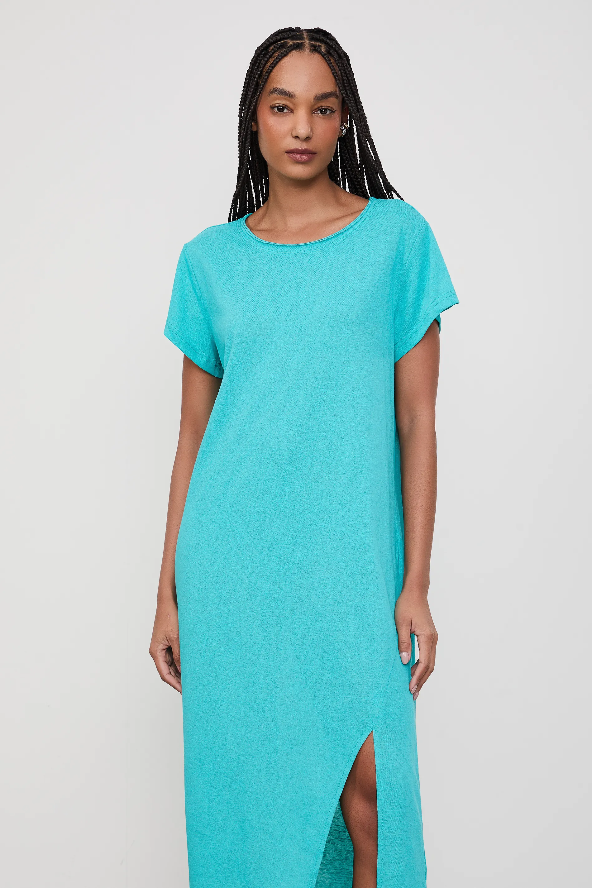 Vestido T-Shirt De Malha Com Fenda — foto 4