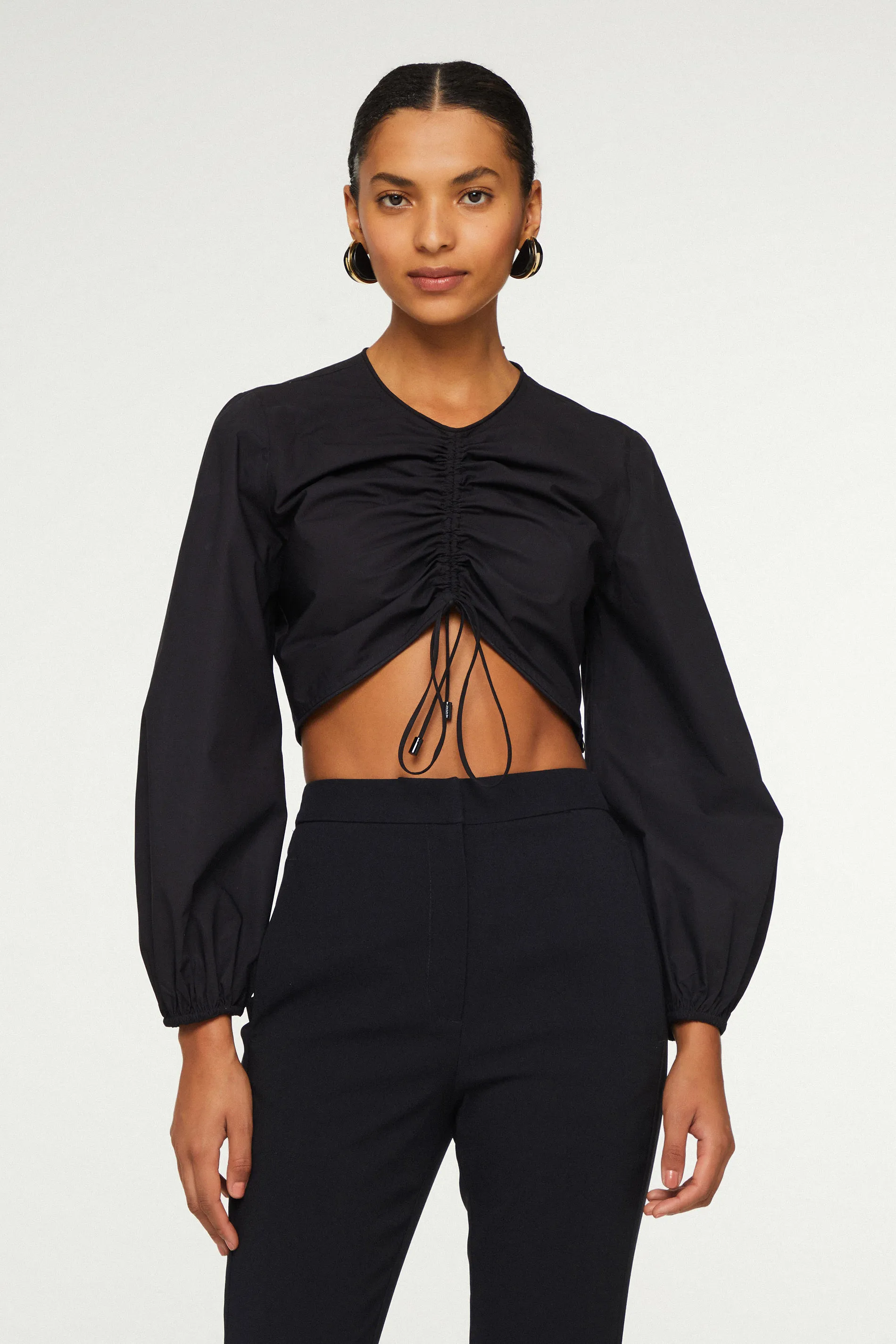 Blusa De Tricoline Cropped Franzida — foto 4