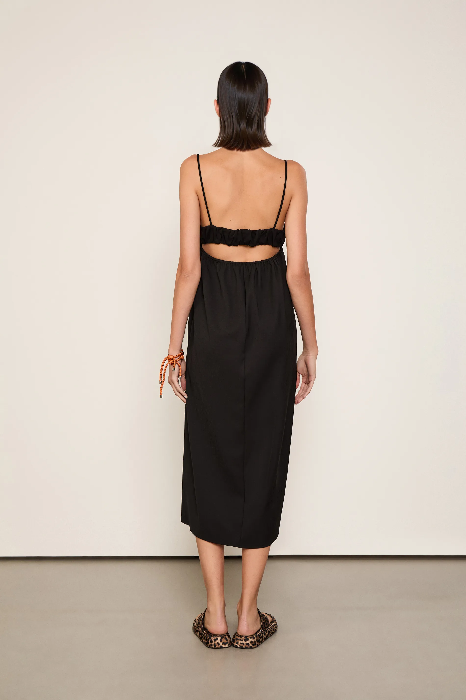 Vestido De Crepe Franzido — foto 3