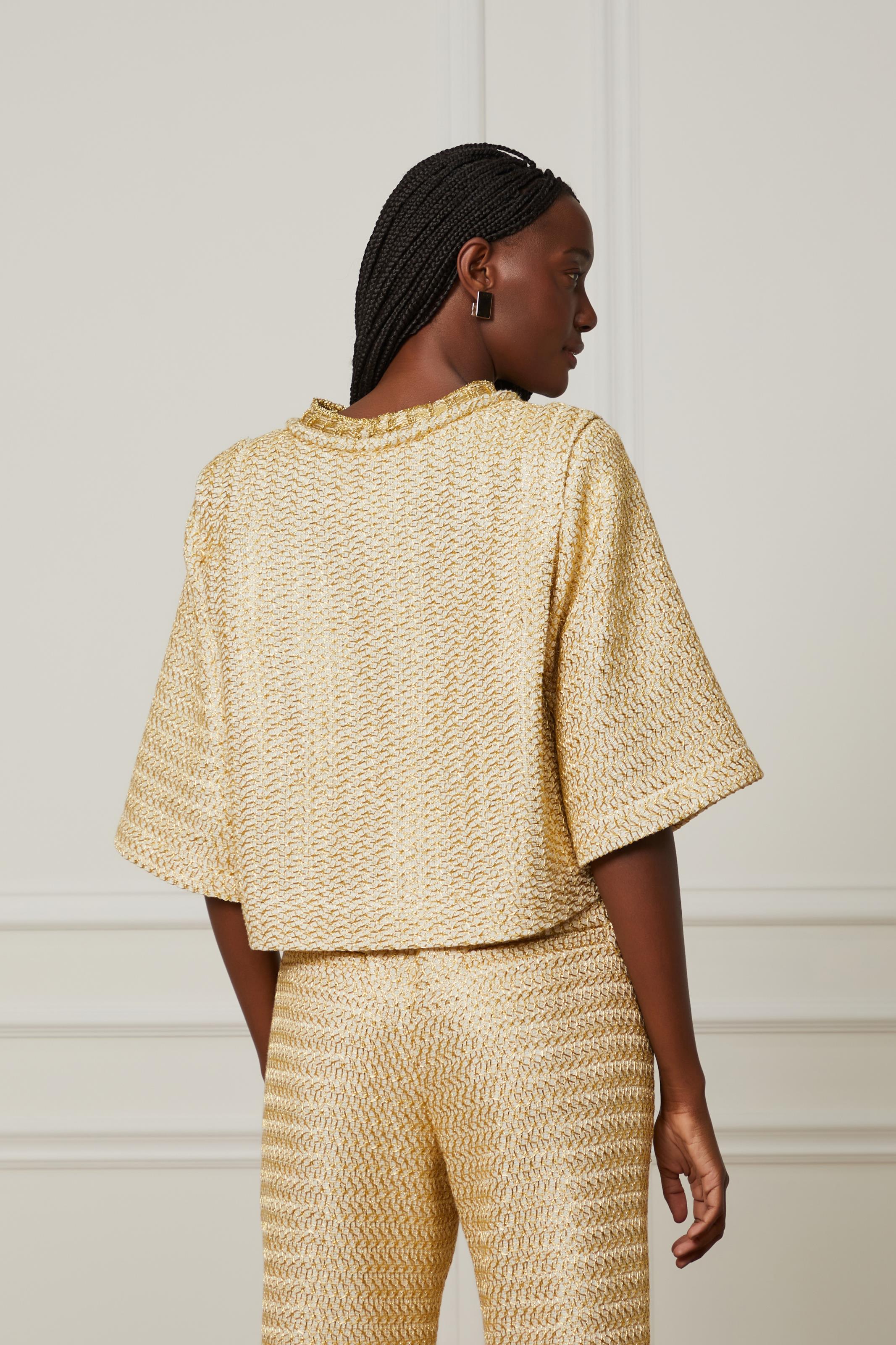 Camiseta De Tecido Com Lurex Dourado Ombreira e Gola De Tricô — foto 3