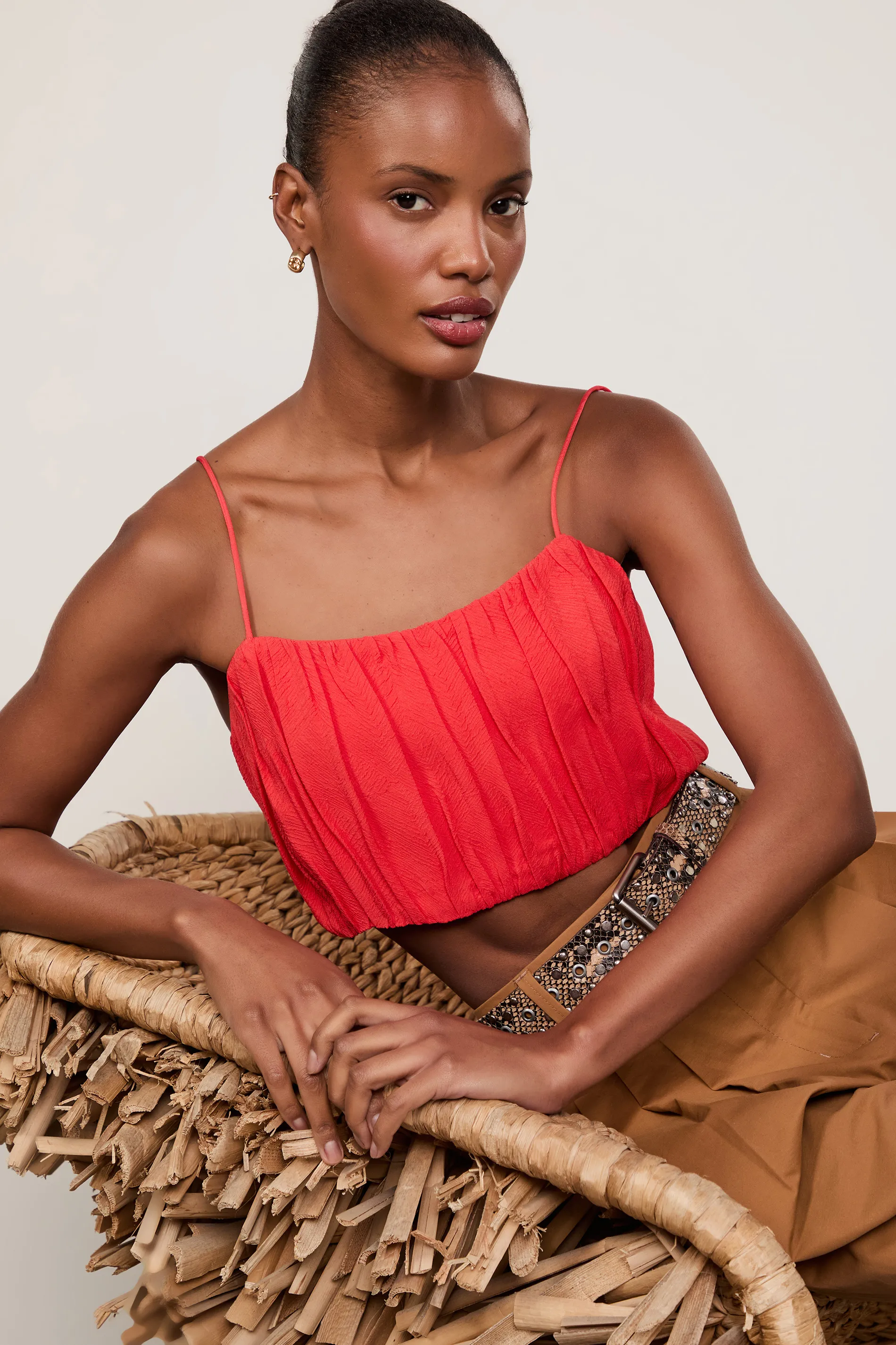 Top De Alça Vermelho Com Pregas