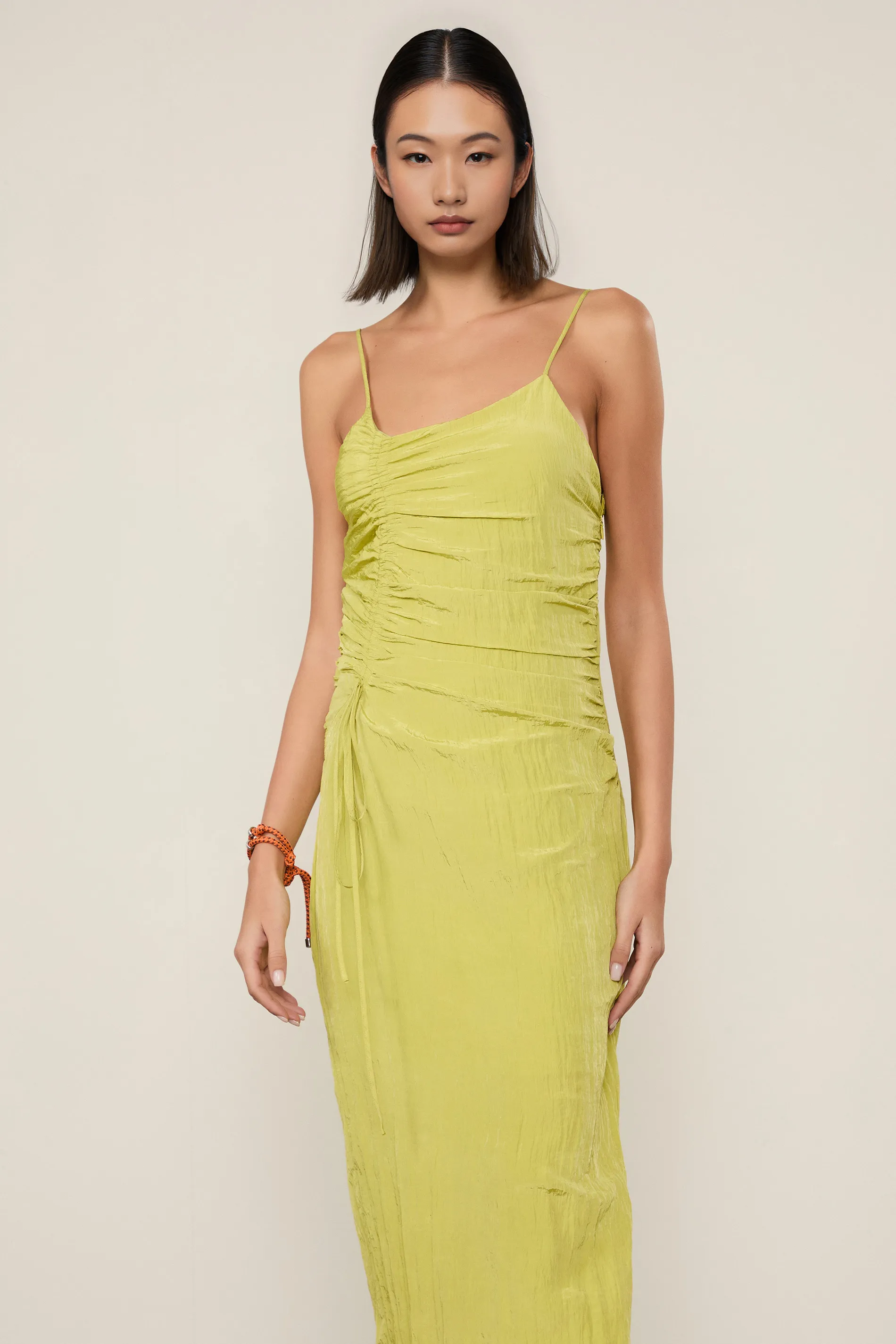 Vestido De Cetim Franzido — foto 4