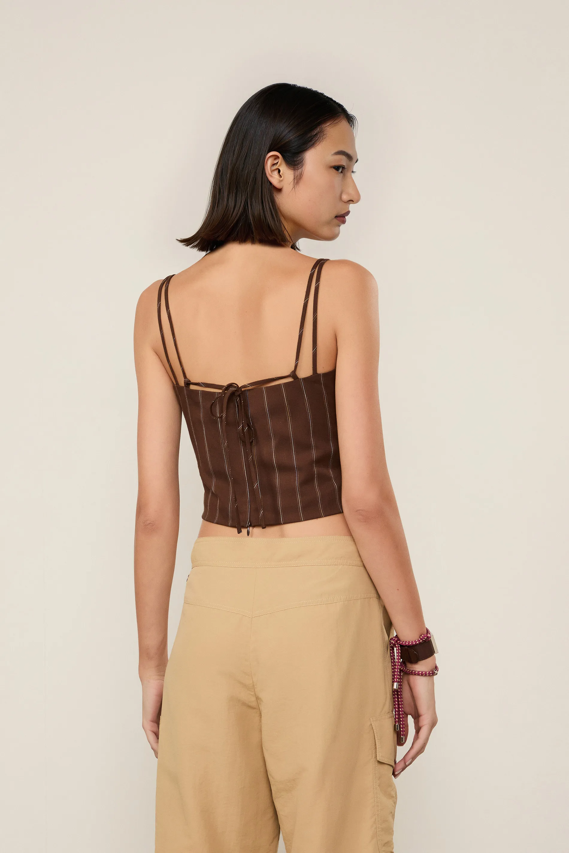 Top De Viscose Cropped Com Alcas Em No — foto 3