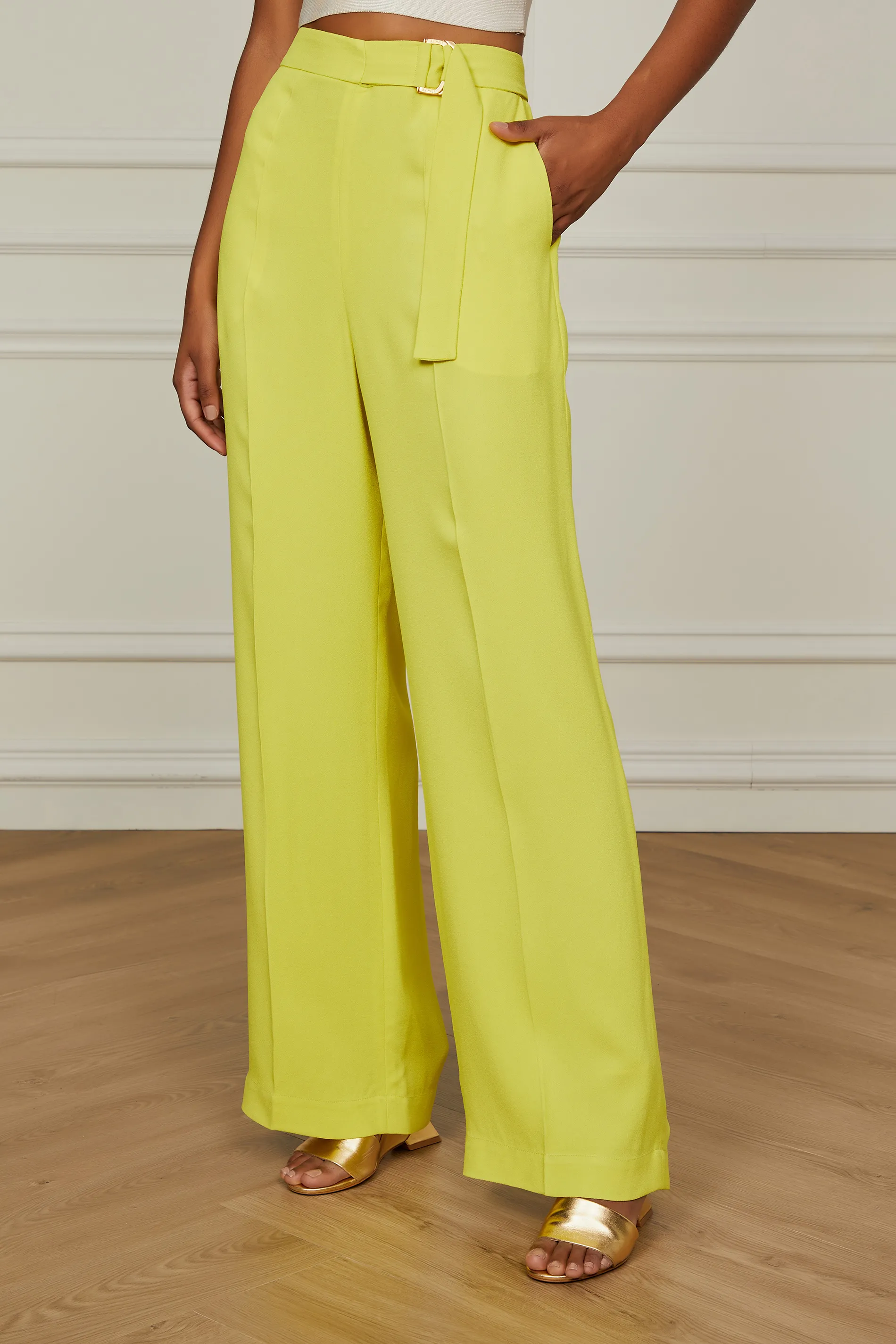 Calça Pantalona Amarelo Aurora Com Cinto — foto 2