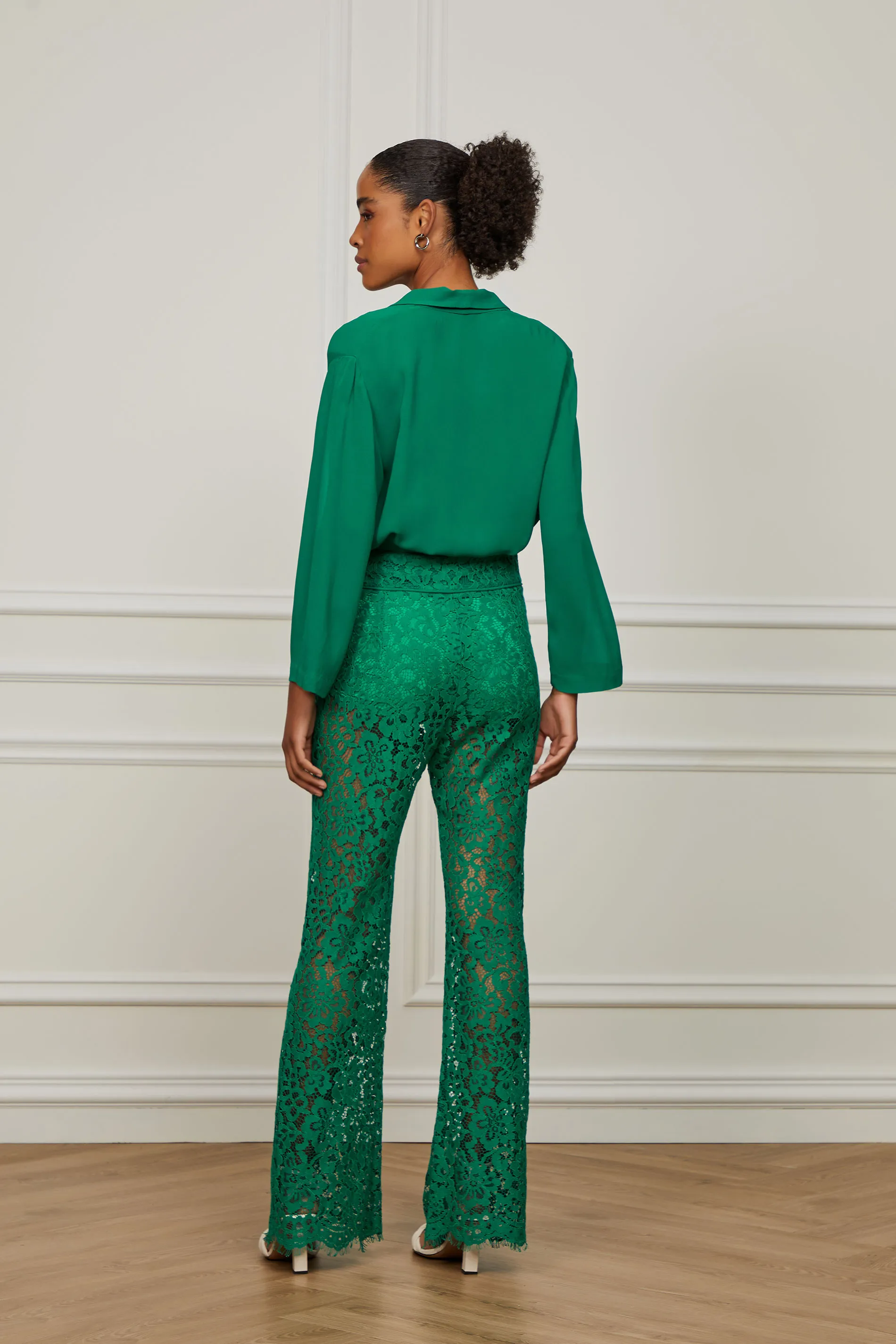 Calça Flare De Renda Verde — foto 4