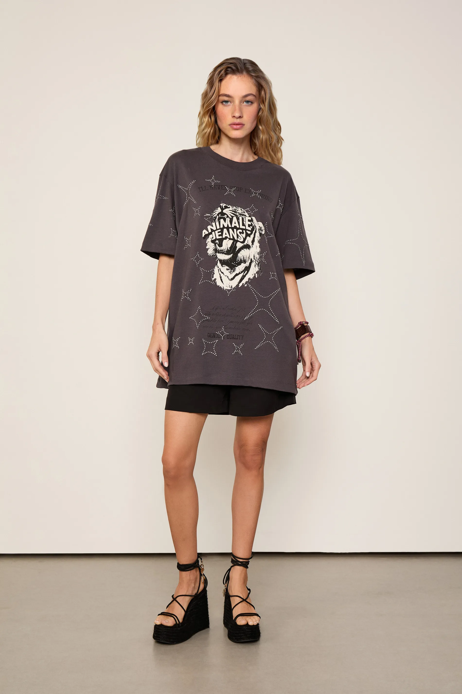 T-Shirt Malha Tigre Brilhod Over