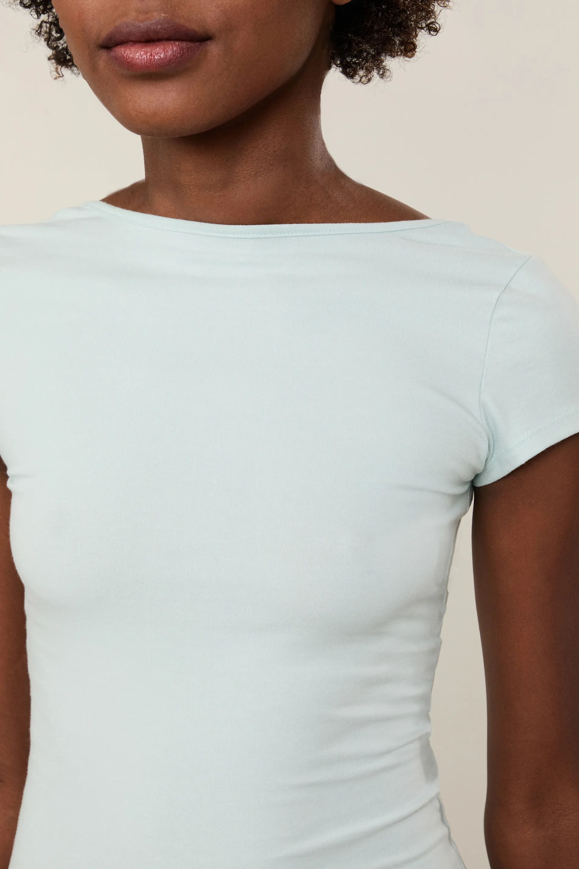 Blusa Malha Mc Decote Costas — foto 4