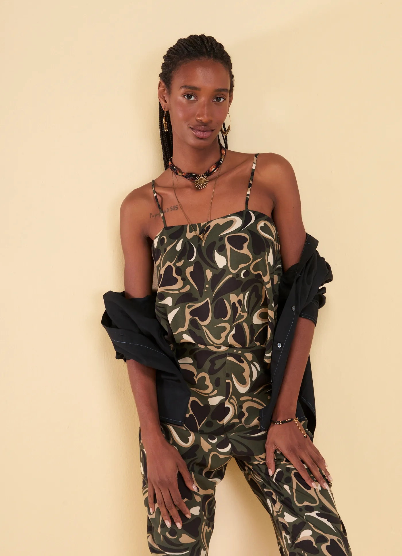 Blusa alcinha estampada marble