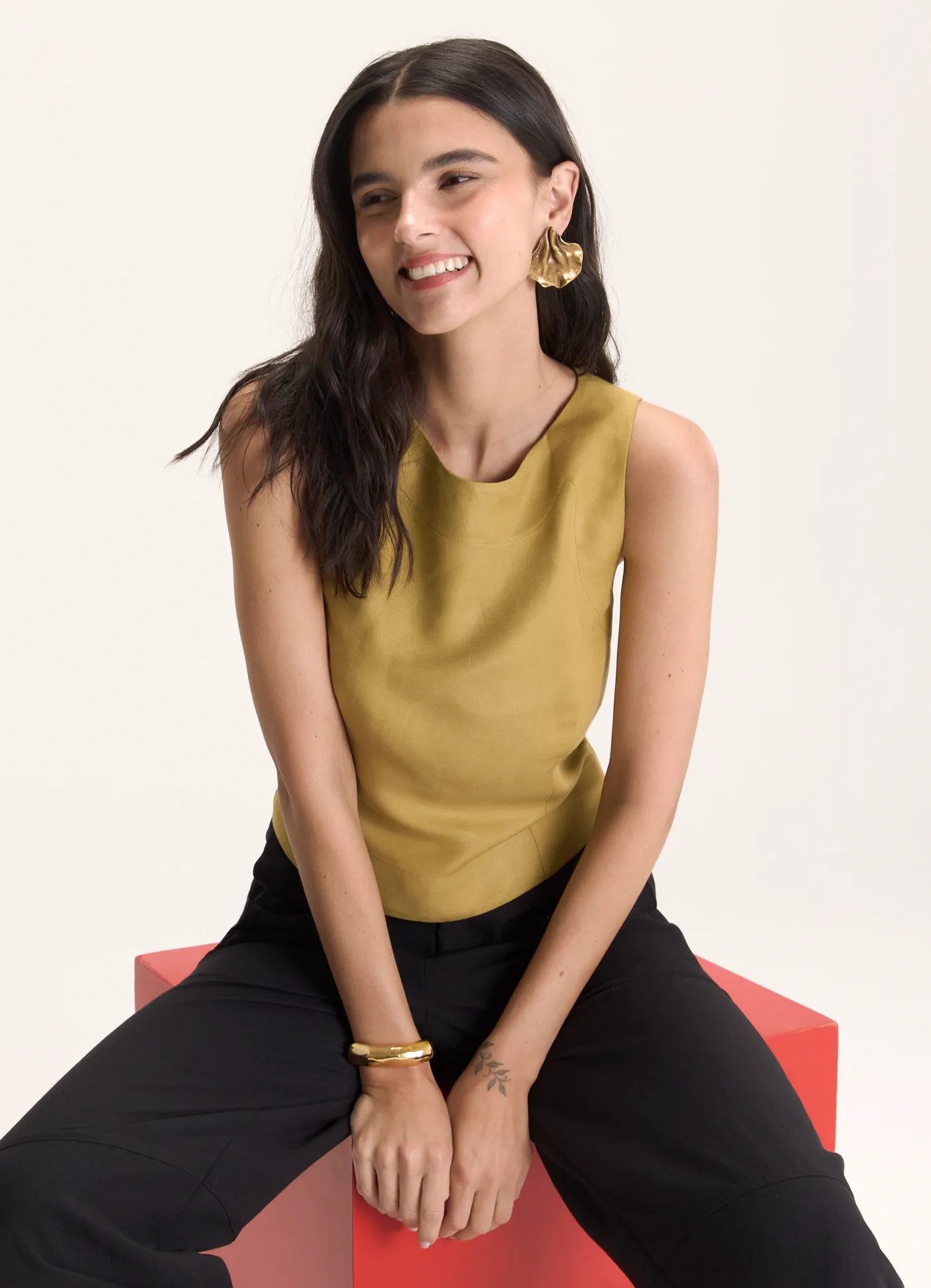 Blusa linho cambraia caqui