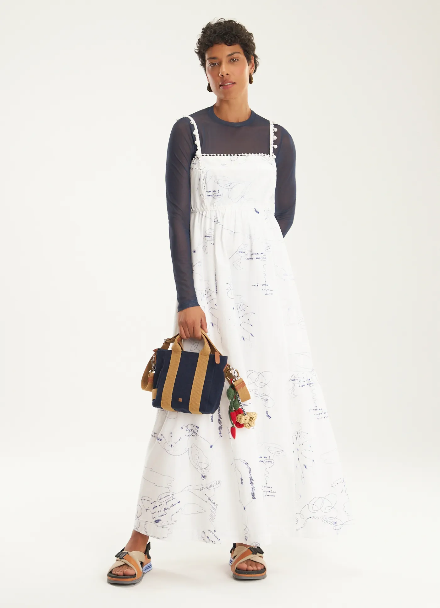 Vestido alcinha algodão bordado rabiscos