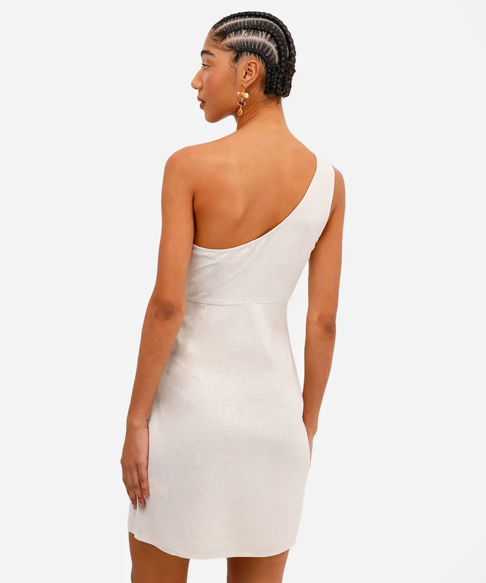 vestido ombro único com linho e amarração bege — foto 2
