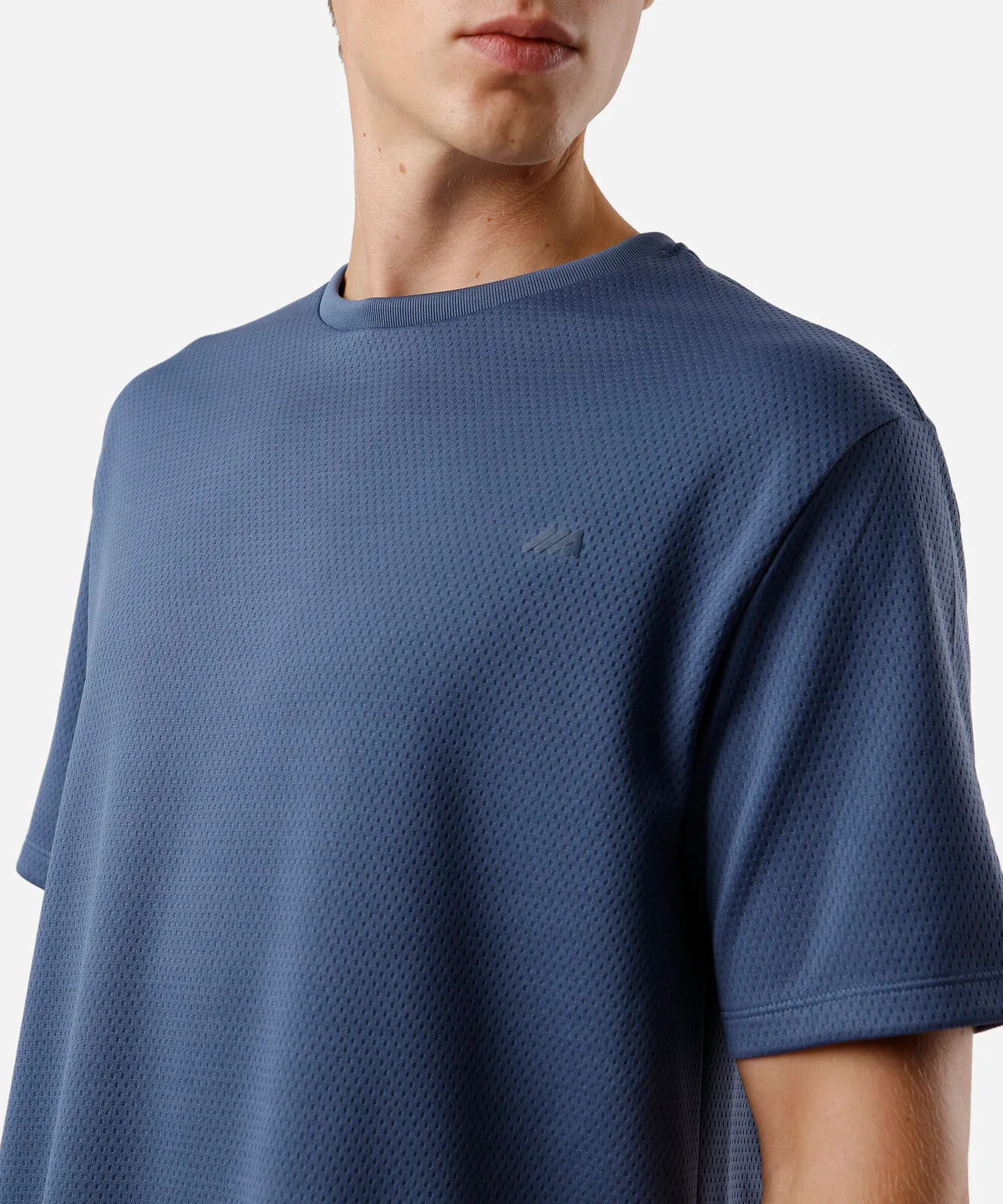 camiseta esportiva masculina texturizada azul — foto 4