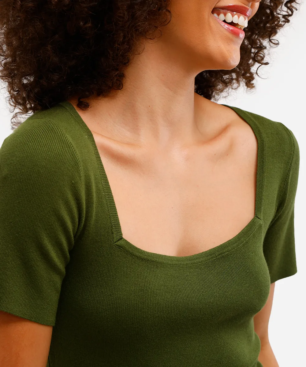 blusa feminina de viscose decote reto verde — foto 4