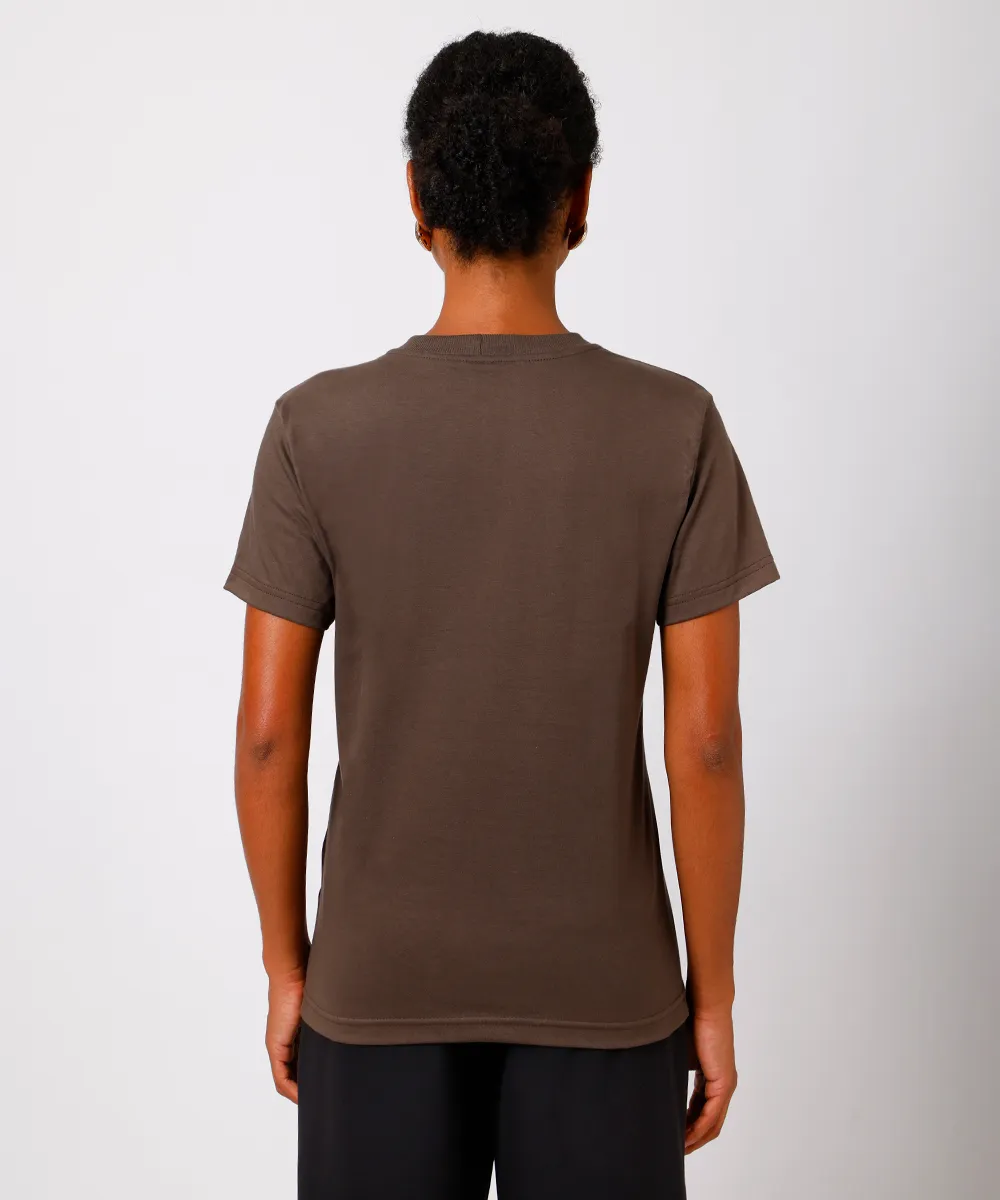 camiseta feminina de algodão antisocial dog mom mindset marrom — foto 4