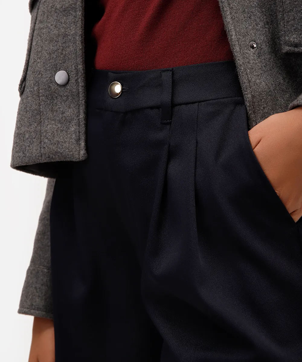 short de alfaiataria feminino com pregas azul — foto 5