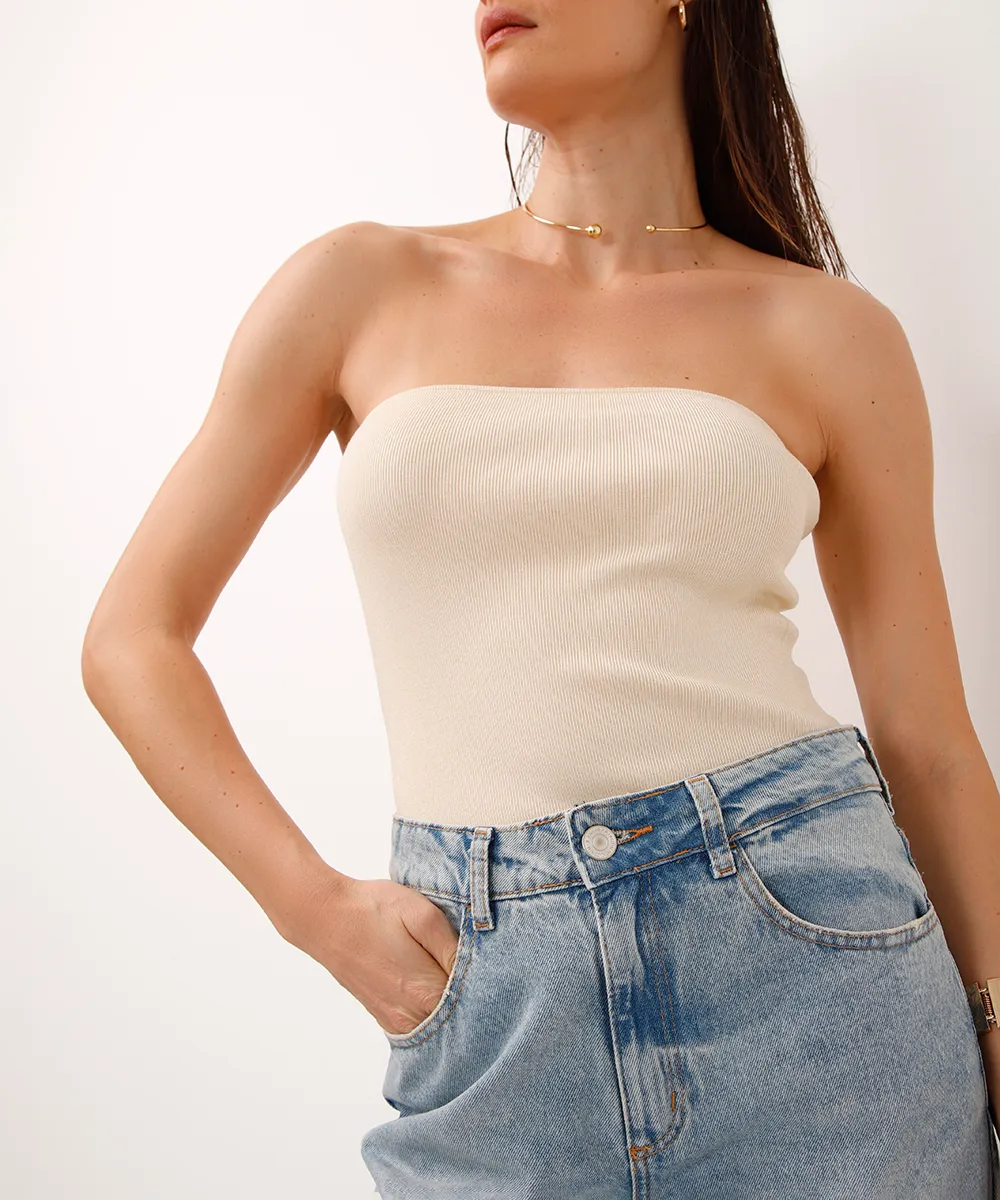 top de tricot sem alça bege — foto 4