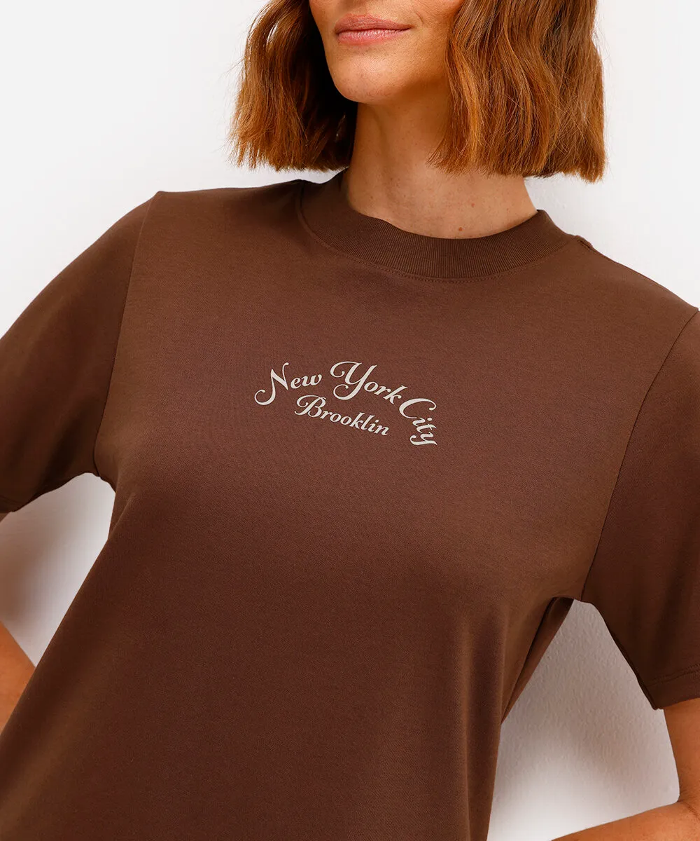 camiseta feminina de algodão peruano estampada marrom — foto 4