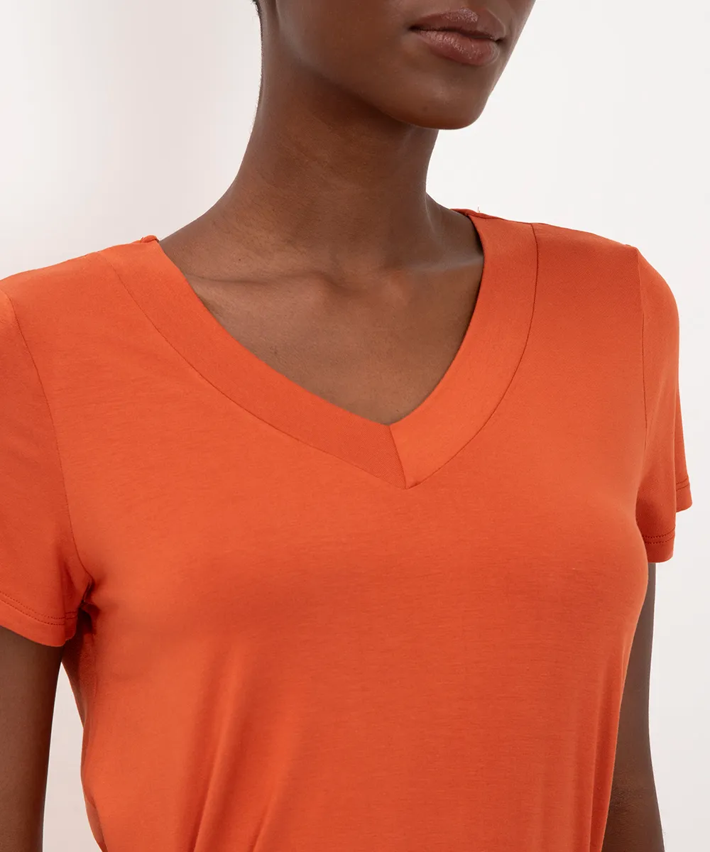 camiseta feminina de viscose decote v laranja — foto 4