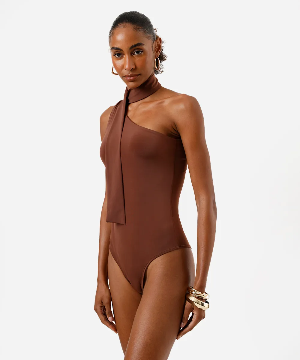 body ombro único feminino com amarração marrom — foto 2