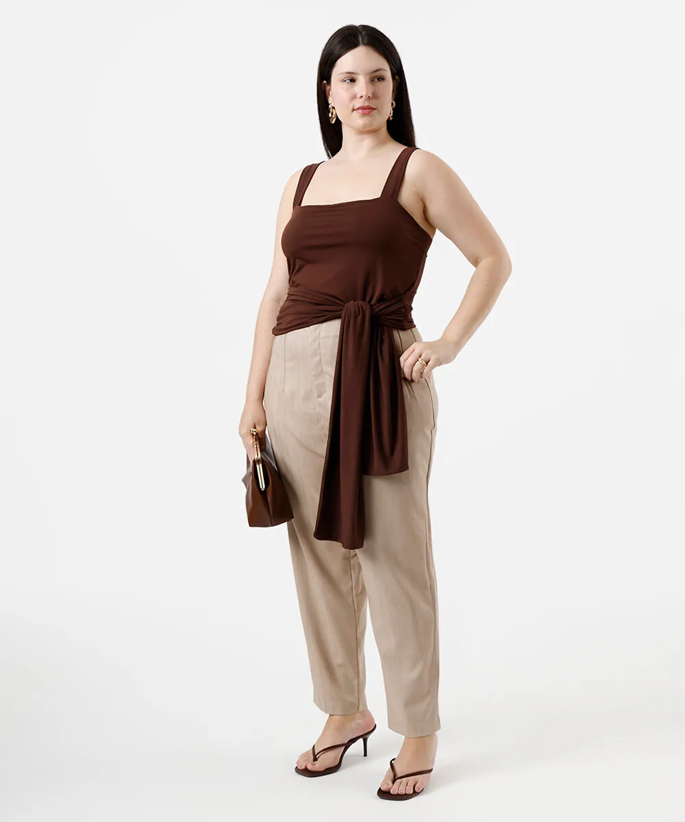 blusa feminina decote quadrado com amarração plus size marrom — foto 3