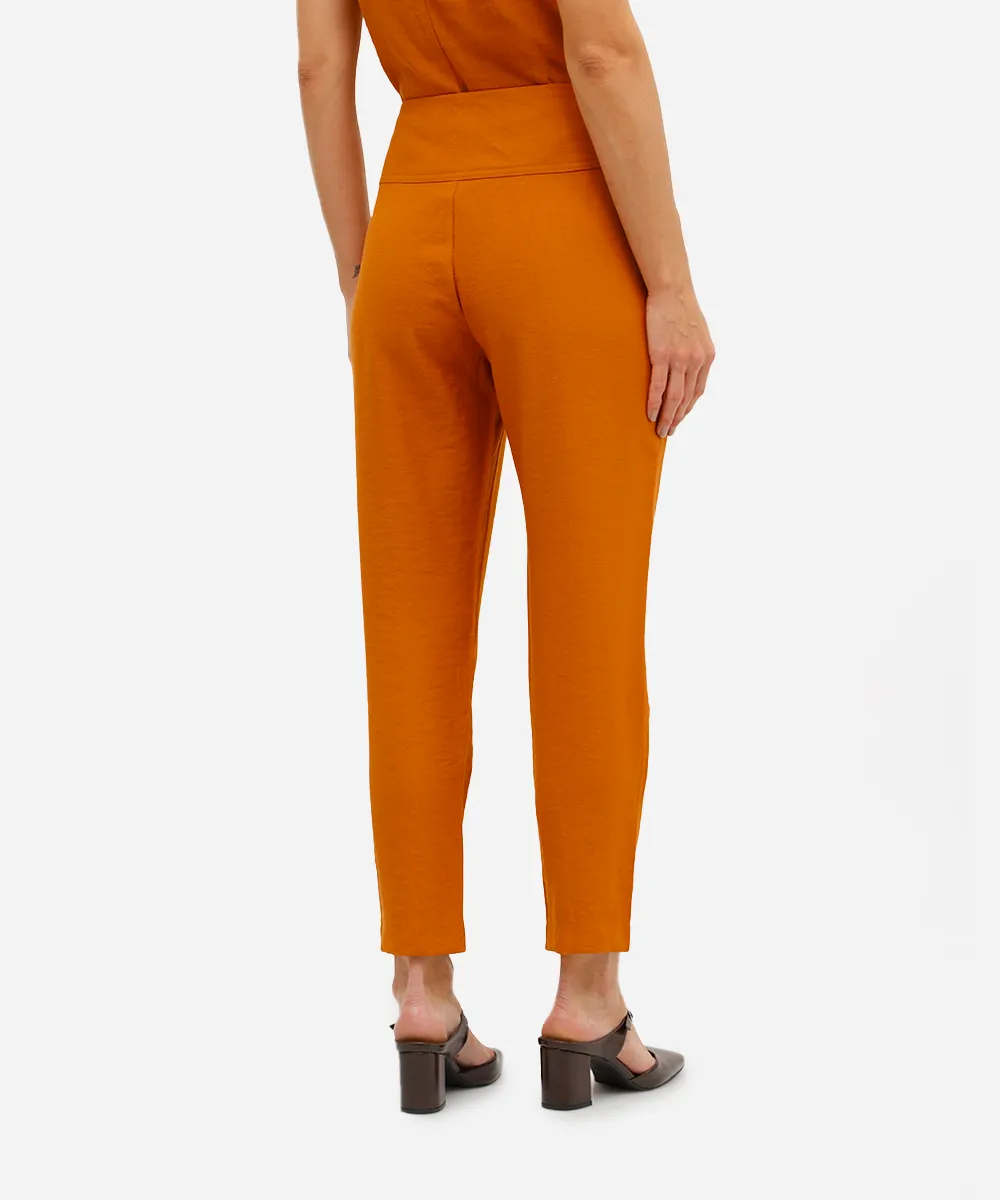 calça feminina de viscose com pregas laranja — foto 3