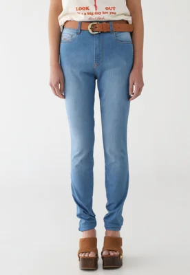 Calça Jeans Feminina Lez a Lez Cintura Alta Lavagem Clara Azul — foto 7