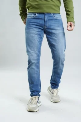 Calça Jeans Masculina Arqueada Slim em Lavagem Média Dialogo Jeans — foto 6