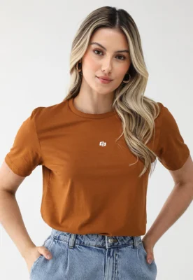 Camiseta Colcci Reta Logo Caramelo — foto 7