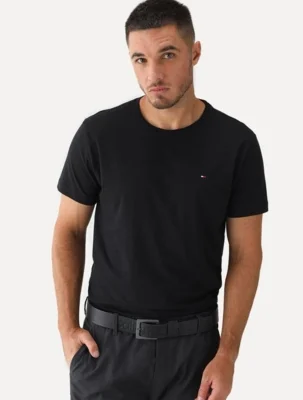 Camiseta Tommy Hilfiger Essential Cotton Preta — foto 6