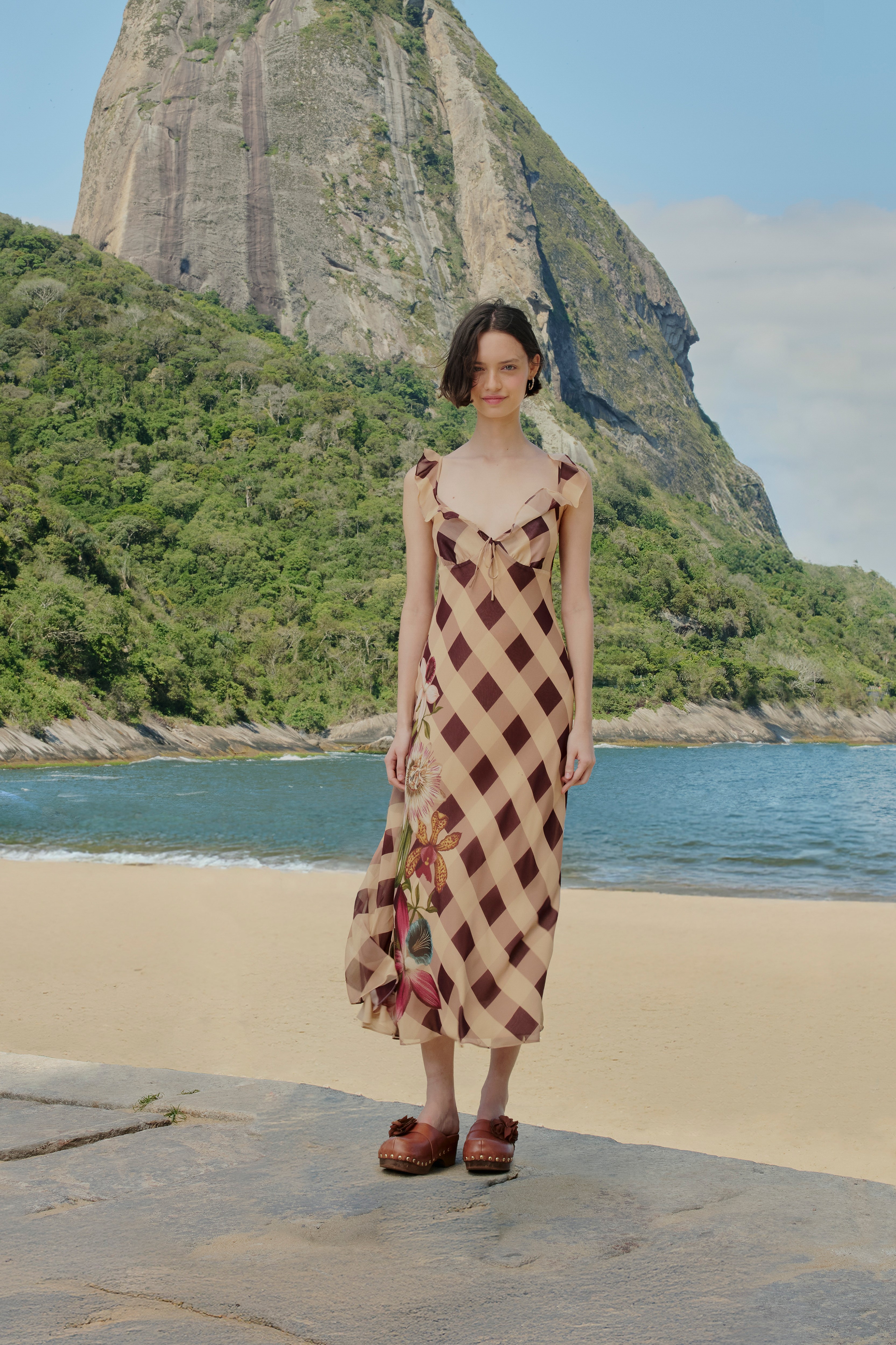 Vestido Midi Xadrez Romântico