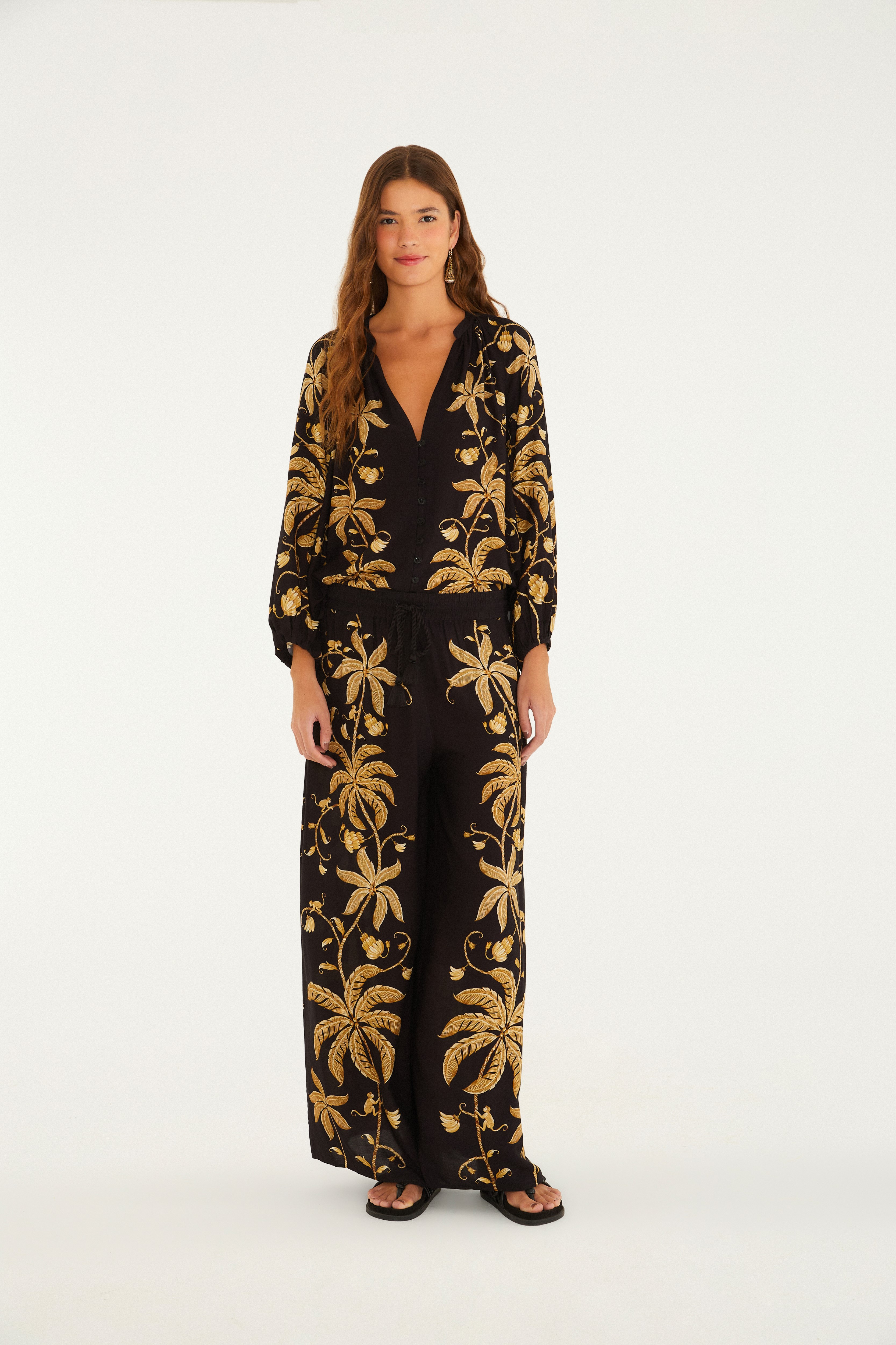 Calça Pantalona Estampada Ourinho Tropical Preto