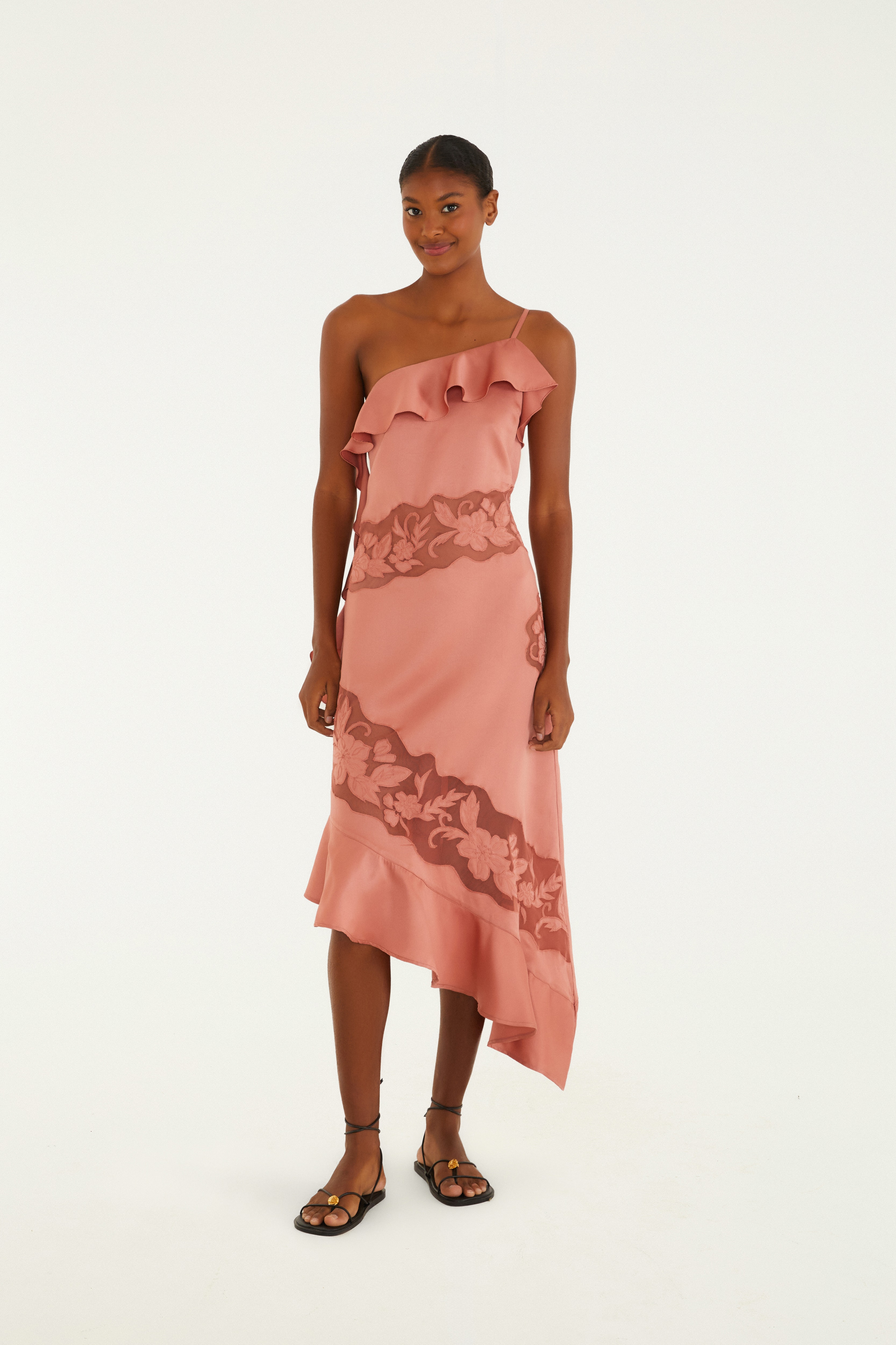 Vestido Babados Ombro Só — foto 2
