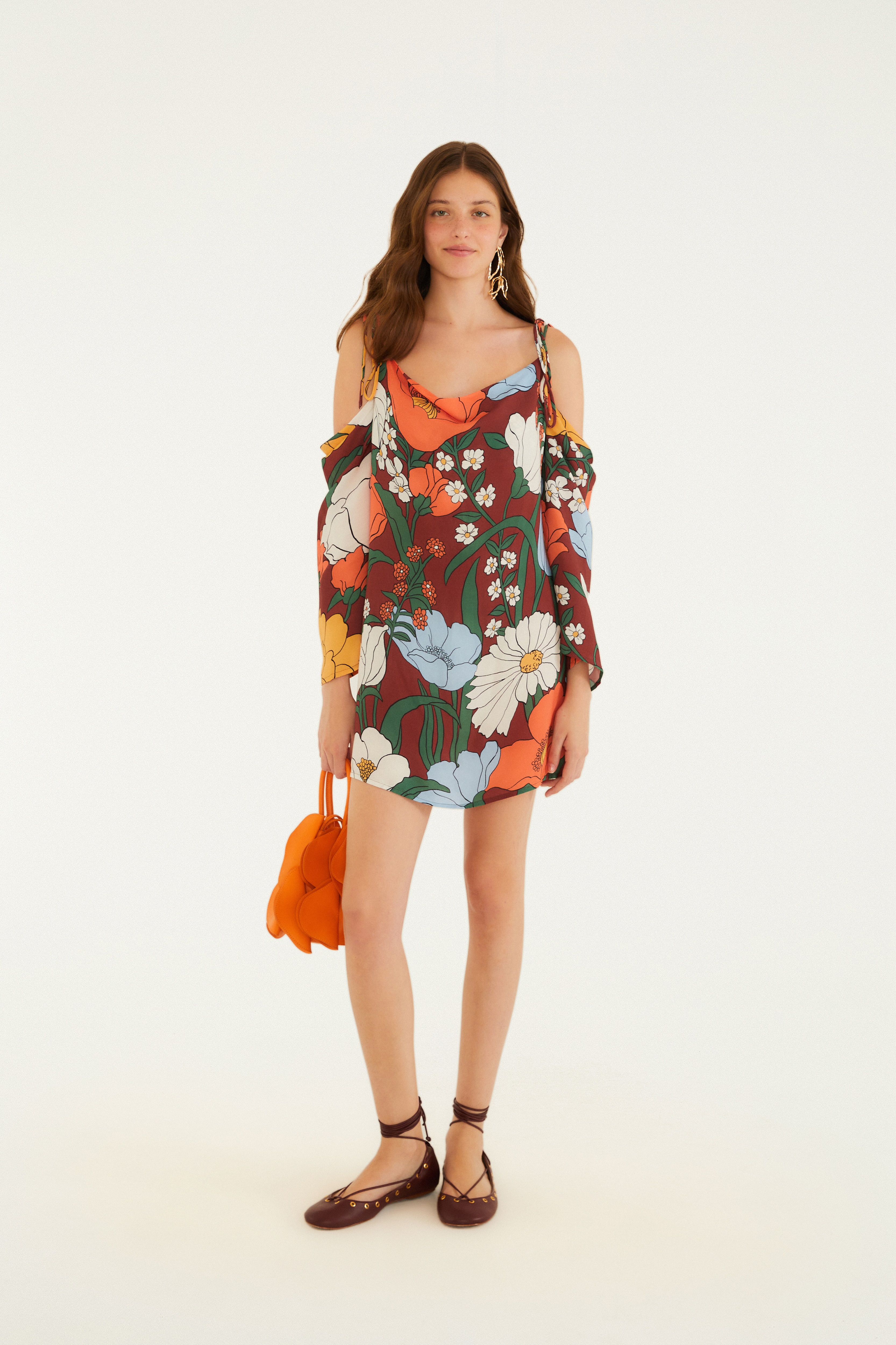 Vestido Curto Estampado Floral Bucólico