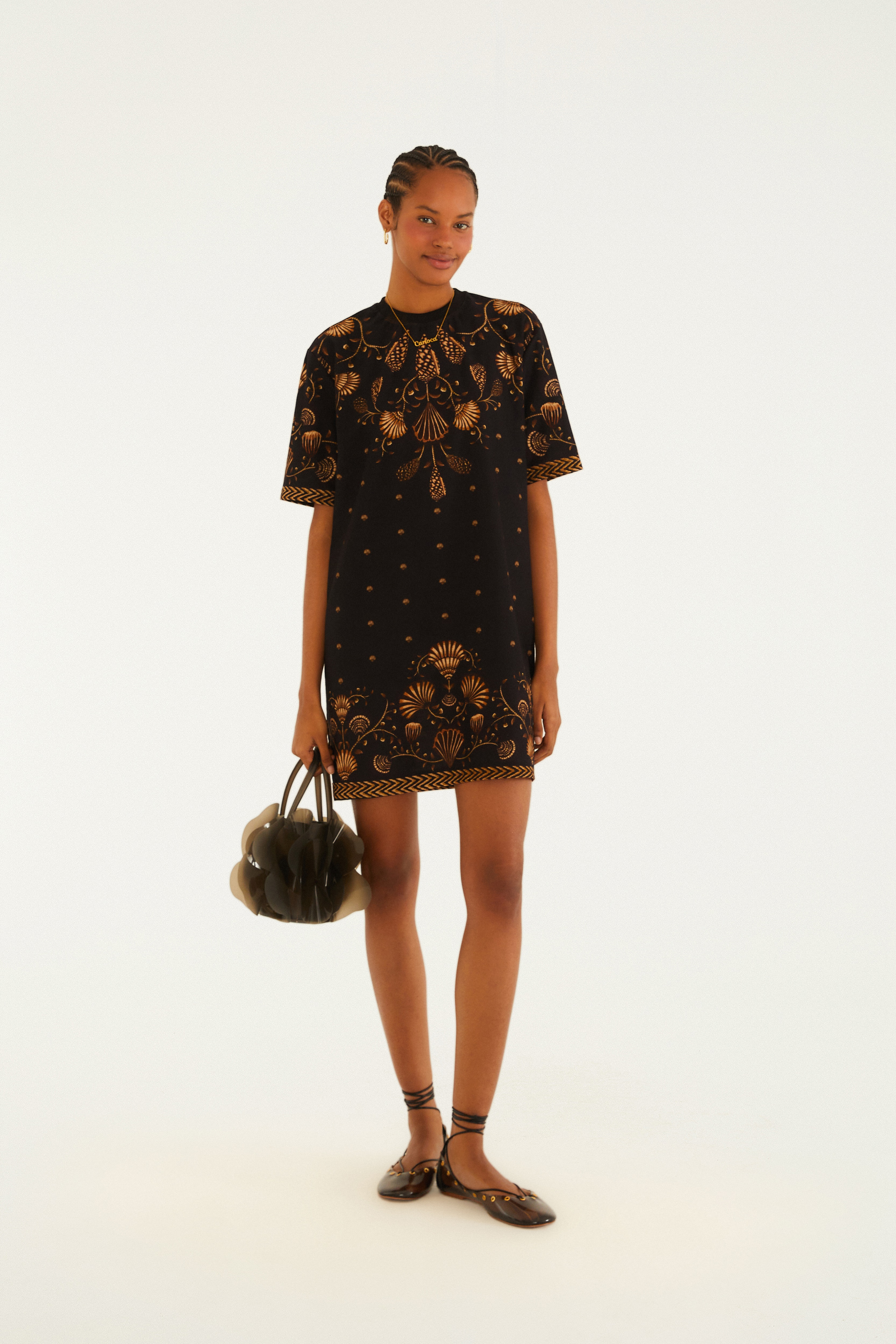 Vestido T-Shirt Básico Estampado Sonho De Concha — foto 2