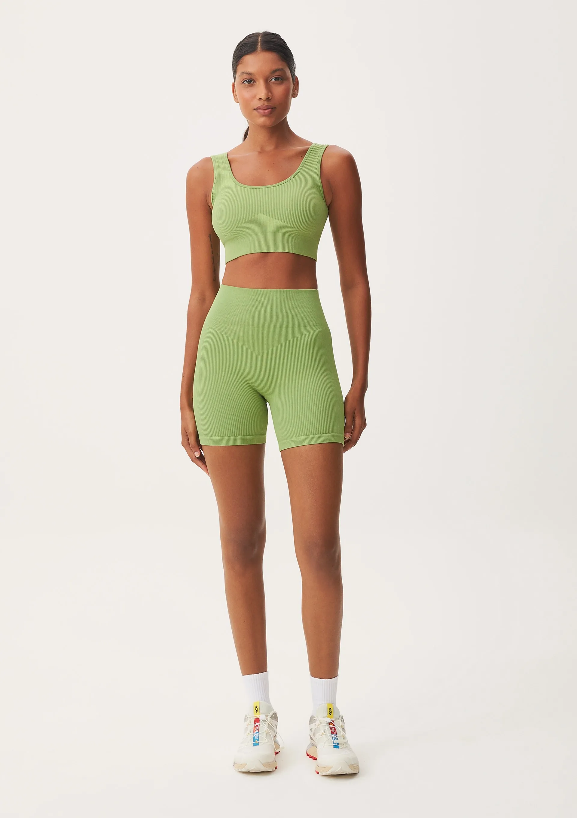 Bermuda Esportiva Feminina Biker Sem Costura - Verde