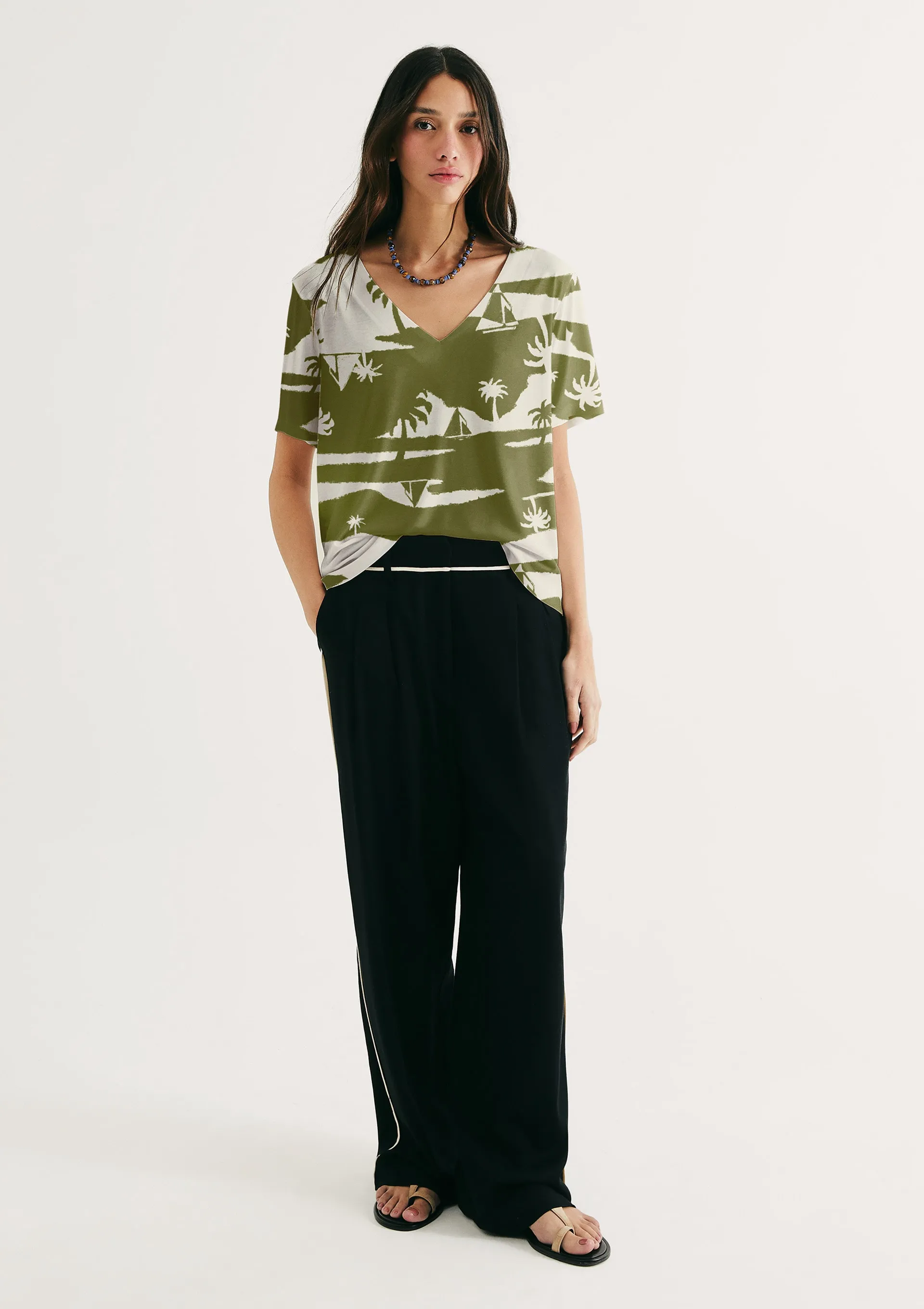 Blusa Feminina Em Viscose Estampada - Verde