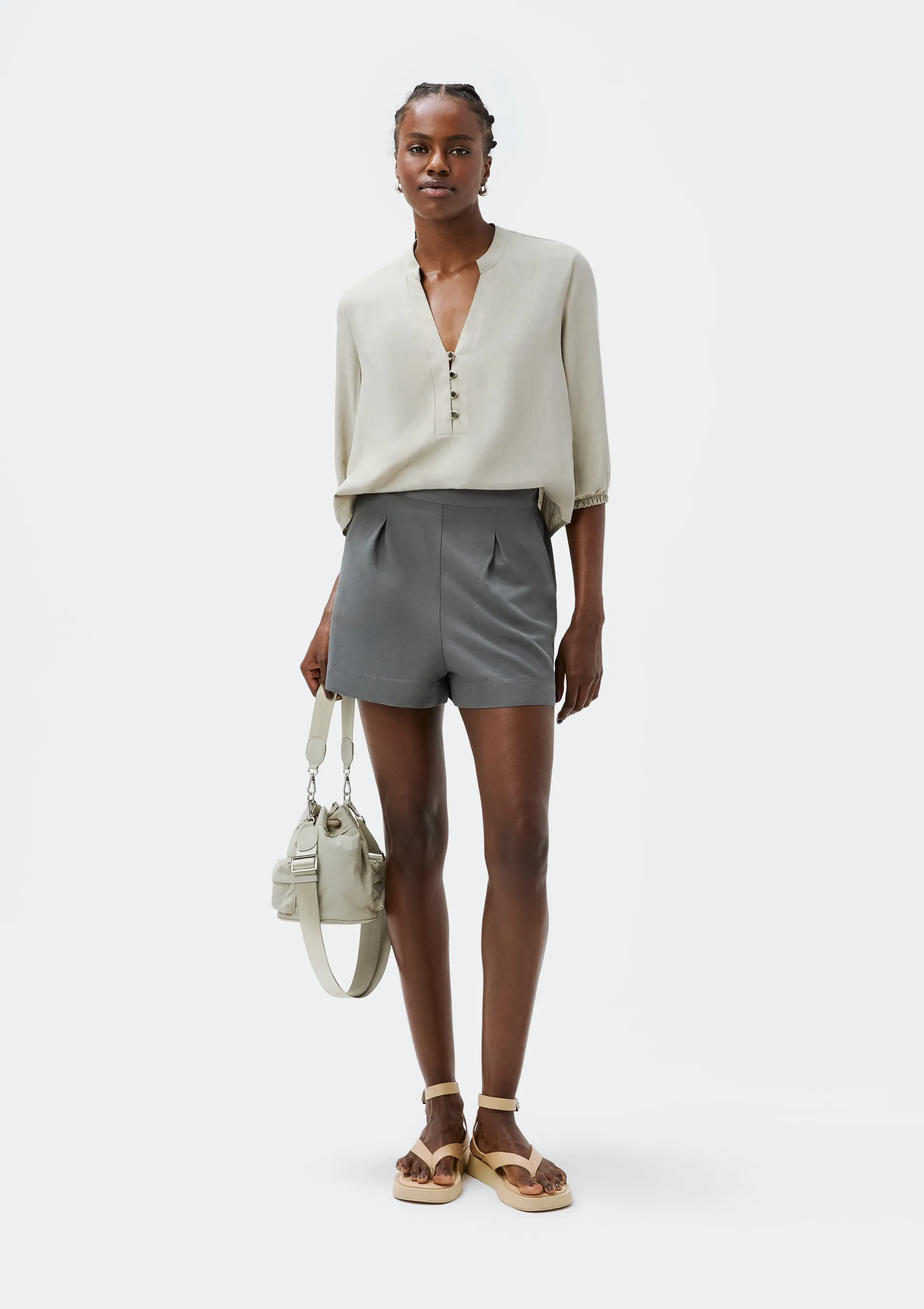 Shorts Feminino Cintura Alta Em Viscolinho - Cinza
