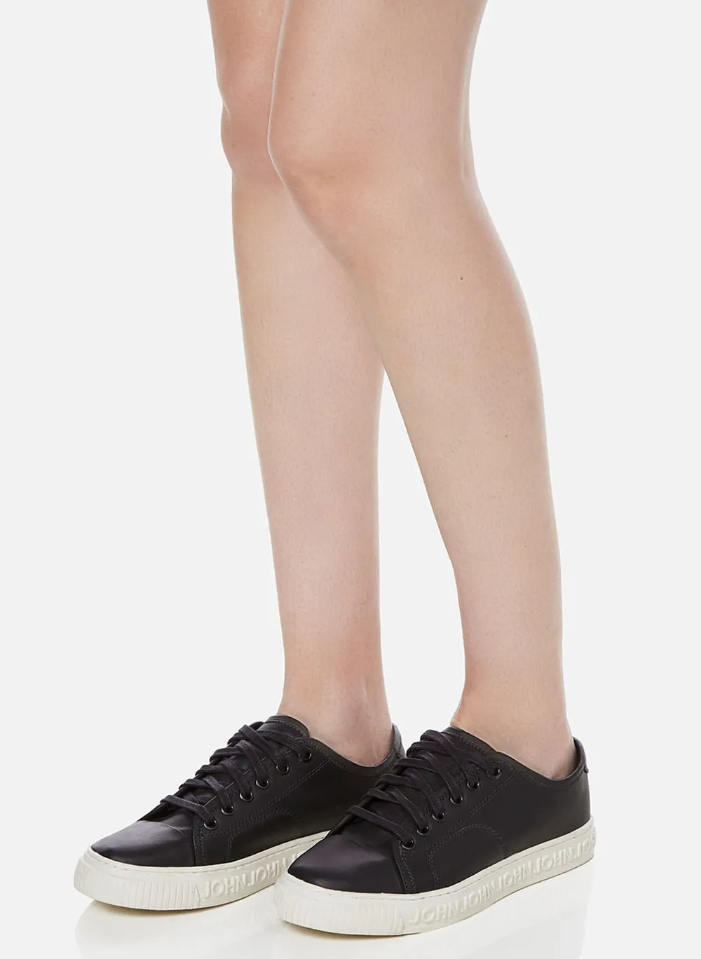 Tênis New Heaven Black Couro Preto John John Feminino