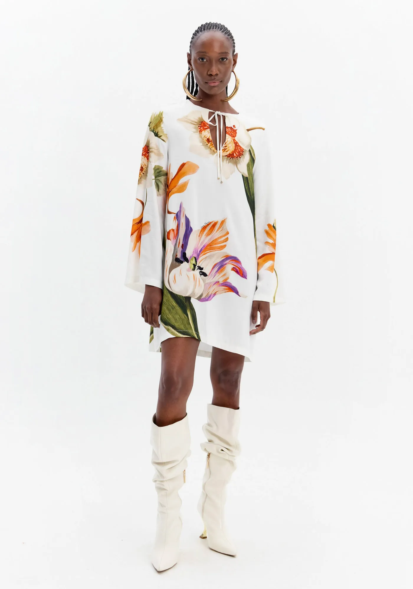 Vestido Curto Evasê Estampado Com Amarração