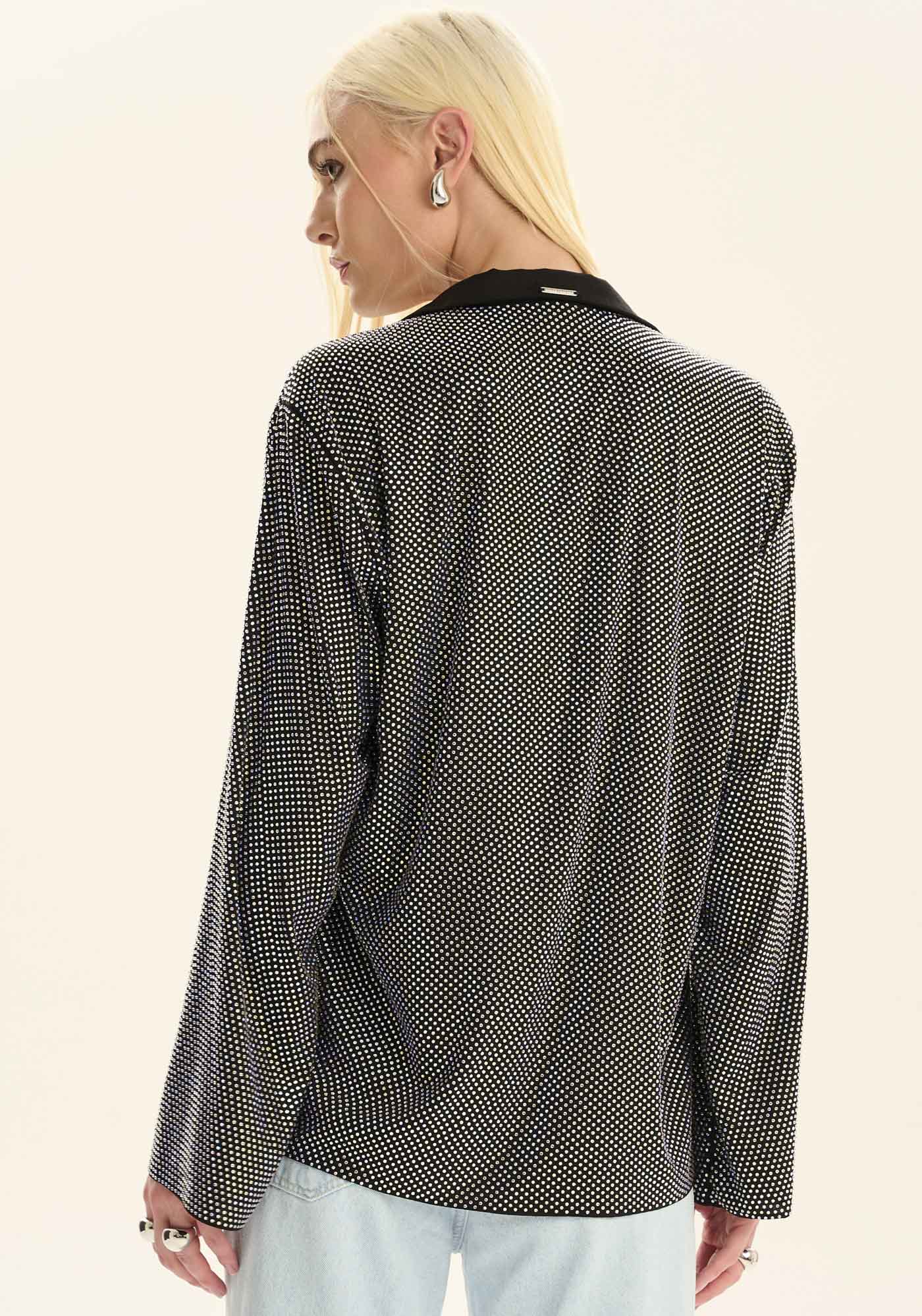 Camisa Descolada Com Aplicação — foto 3