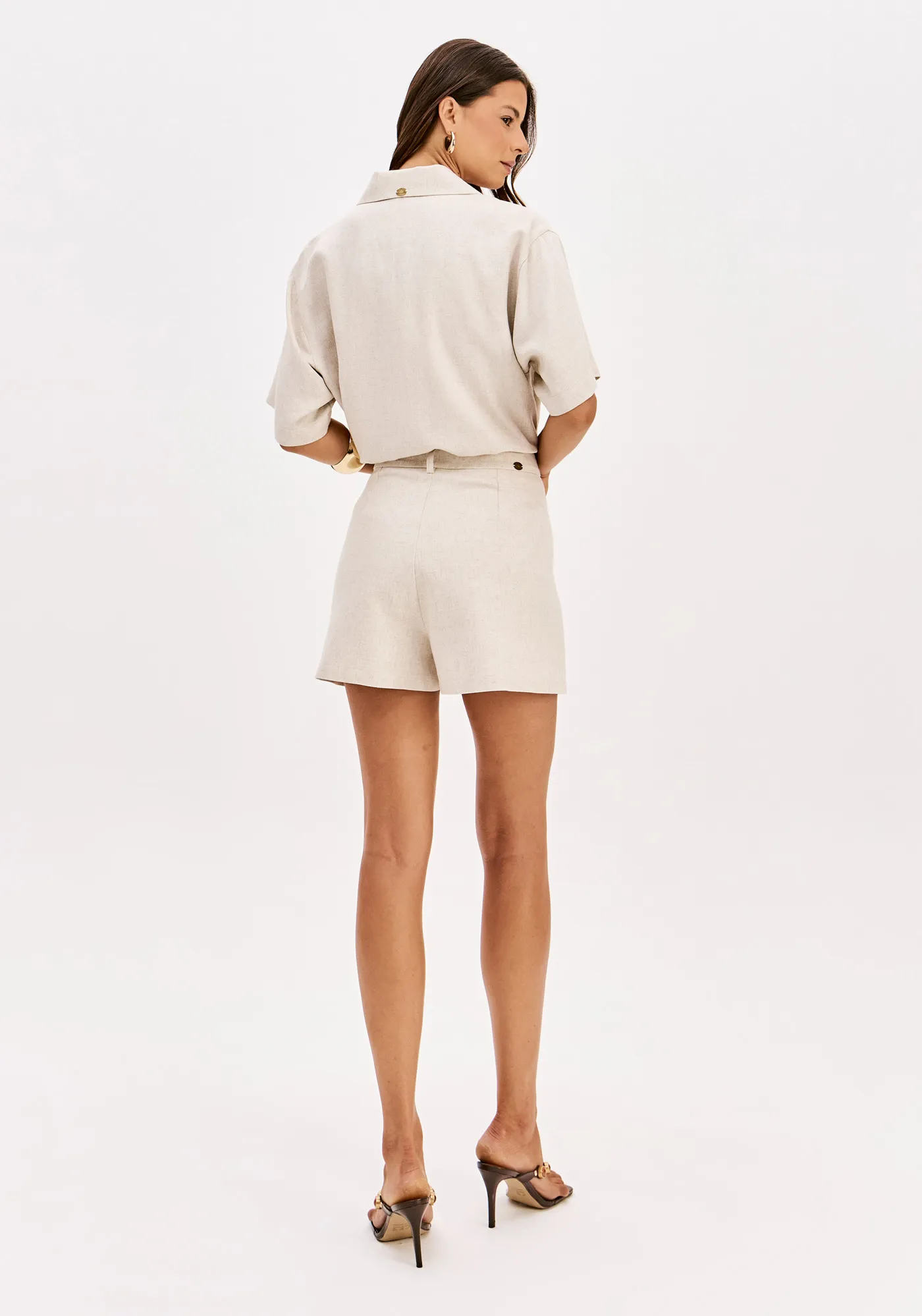 Short Alfaiataria Com Linho — foto 3