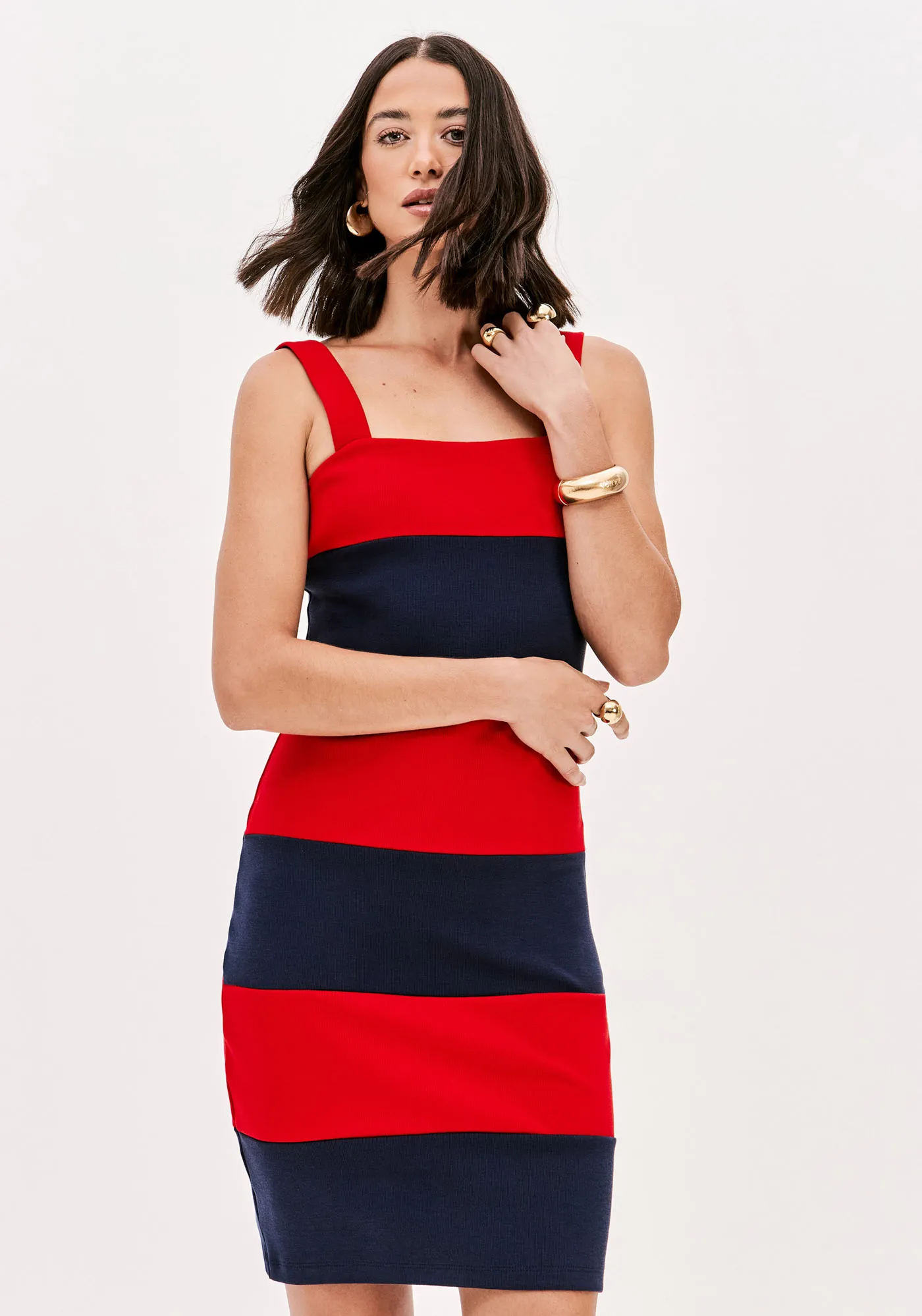 Vestido Curto De Alças Com Recortes — foto 2