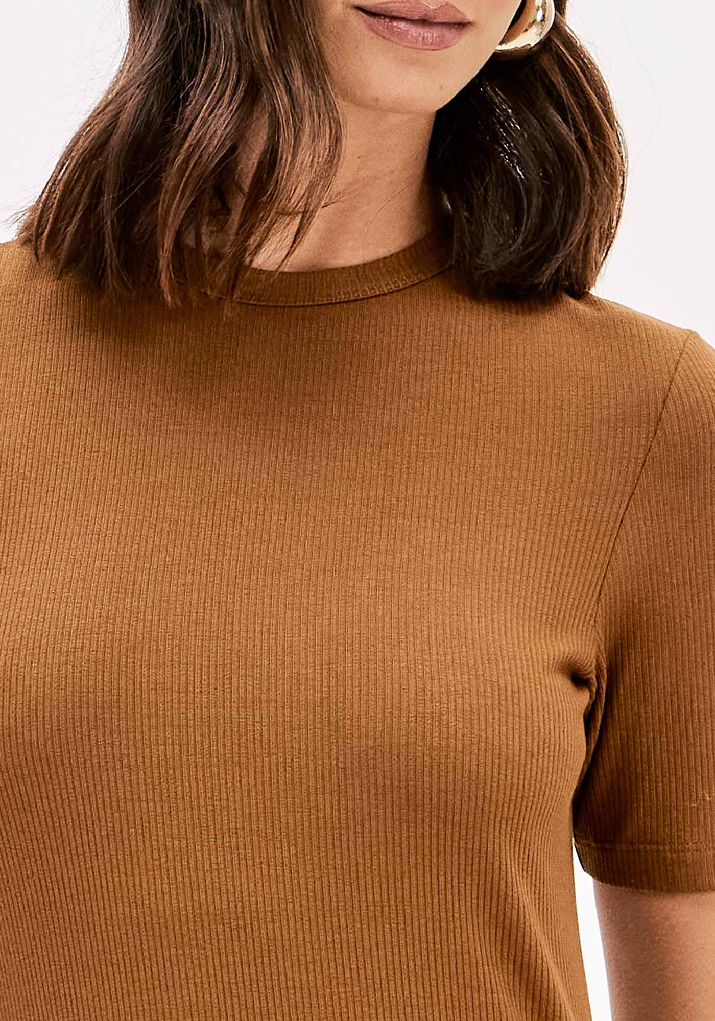 Vestido Canelado Midi Mangas Curtas — foto 3