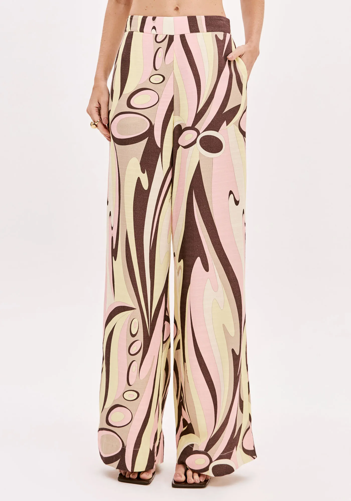 Calça Wide Leg Estampada Com Bolsos — foto 2