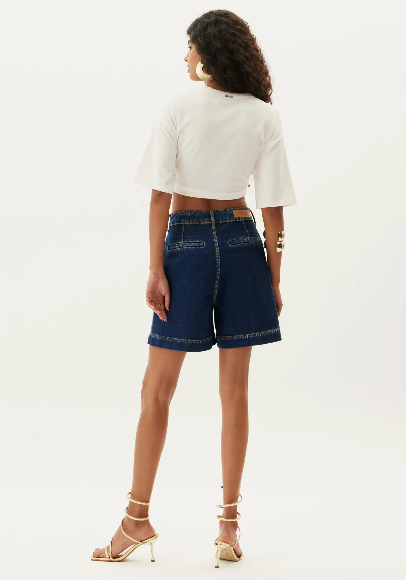 Bermuda Jeans Alfaiataria Super High — foto 3