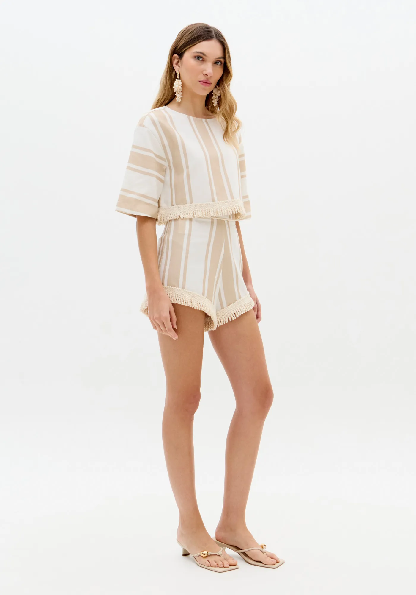 Short Hot Pants Com Franjas
