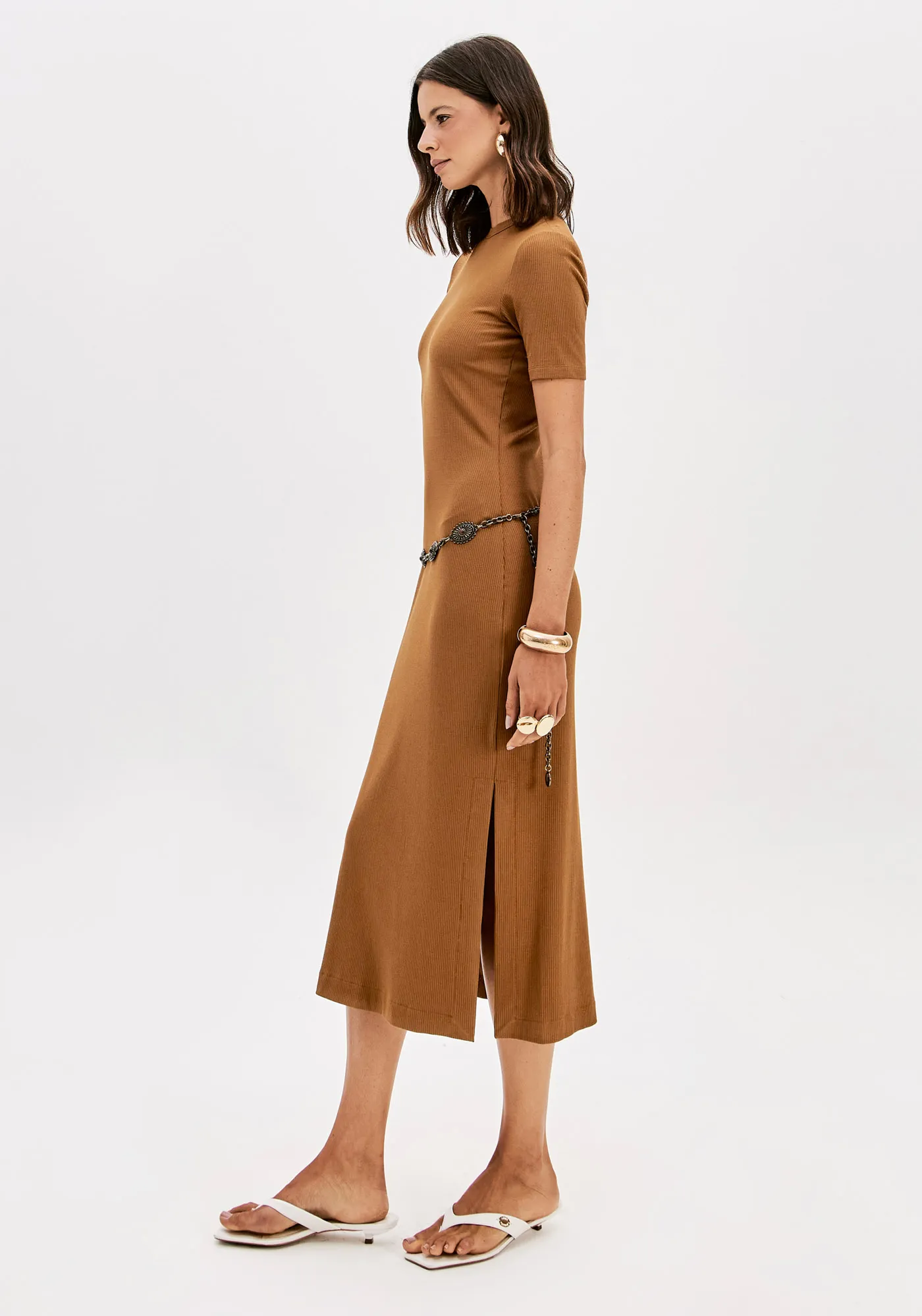 Vestido Canelado Midi Mangas Curtas — foto 2