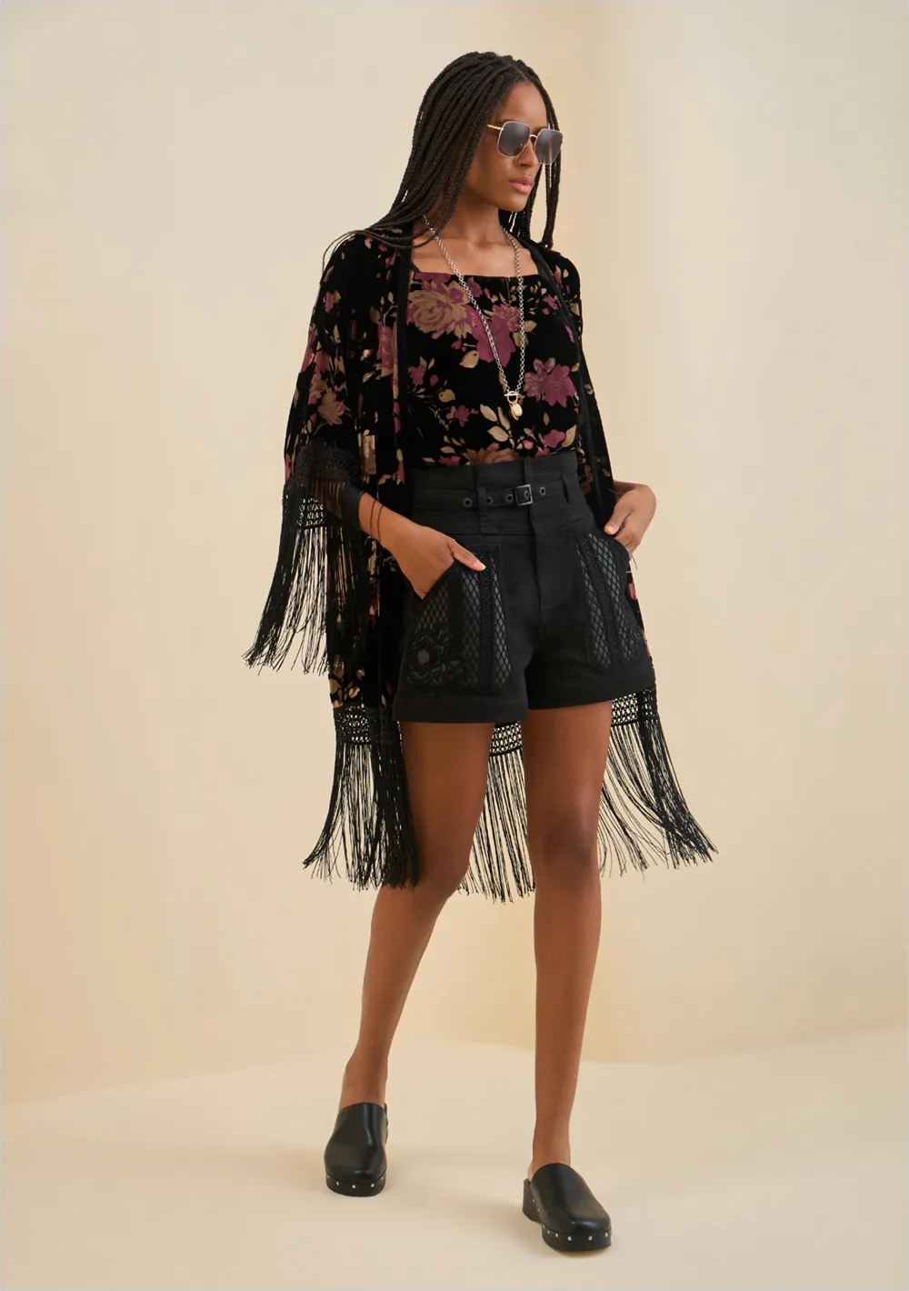 Shorts Morena Rosa Amplo Alta Preto